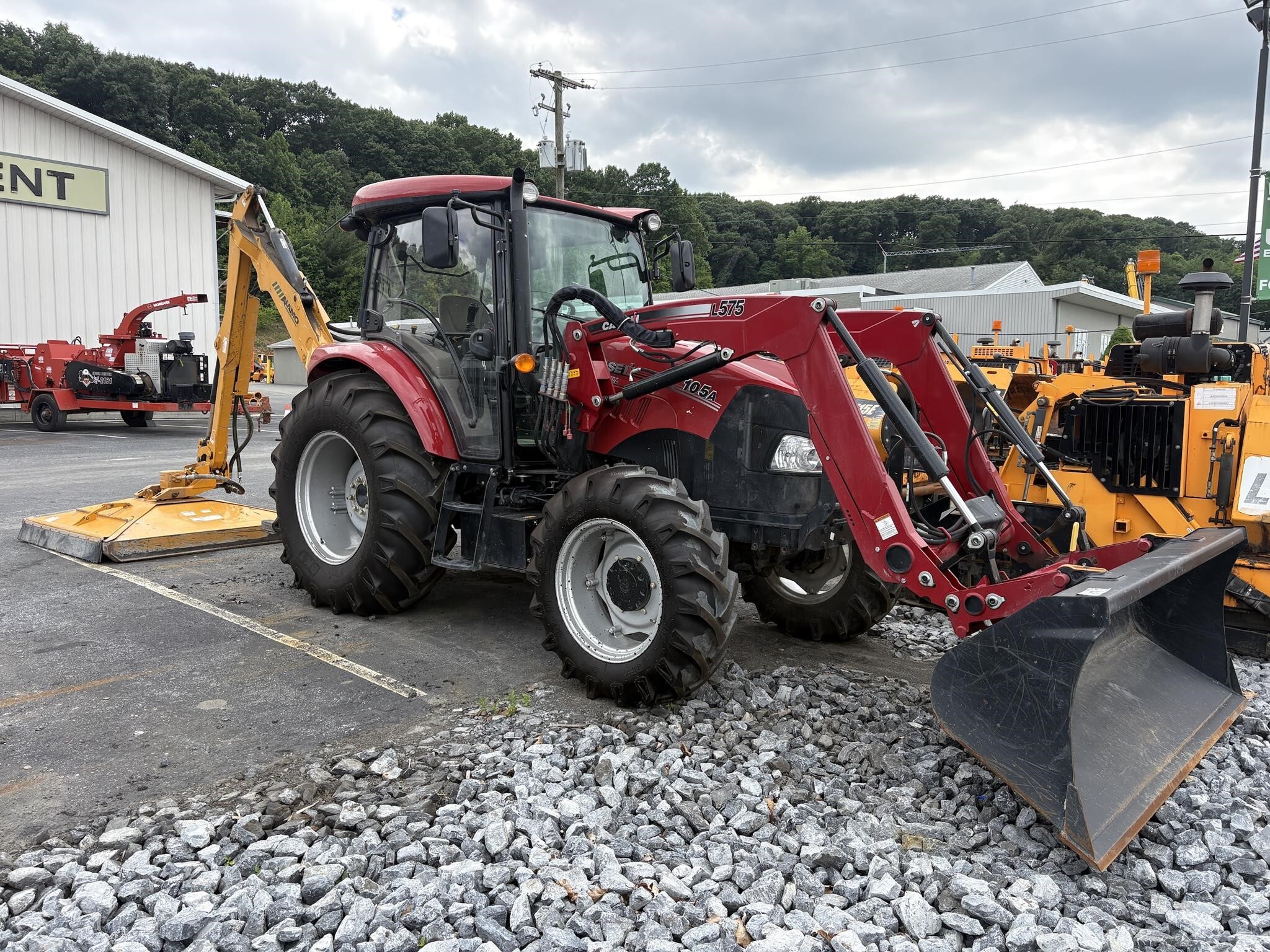 2021 CASE IH FARMALL 105A in Harrisburg, PA