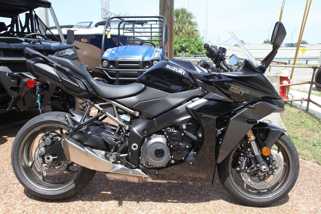2024 Suzuki GSX-S1000GT Plus 1000GT+ in Hialeah, FL