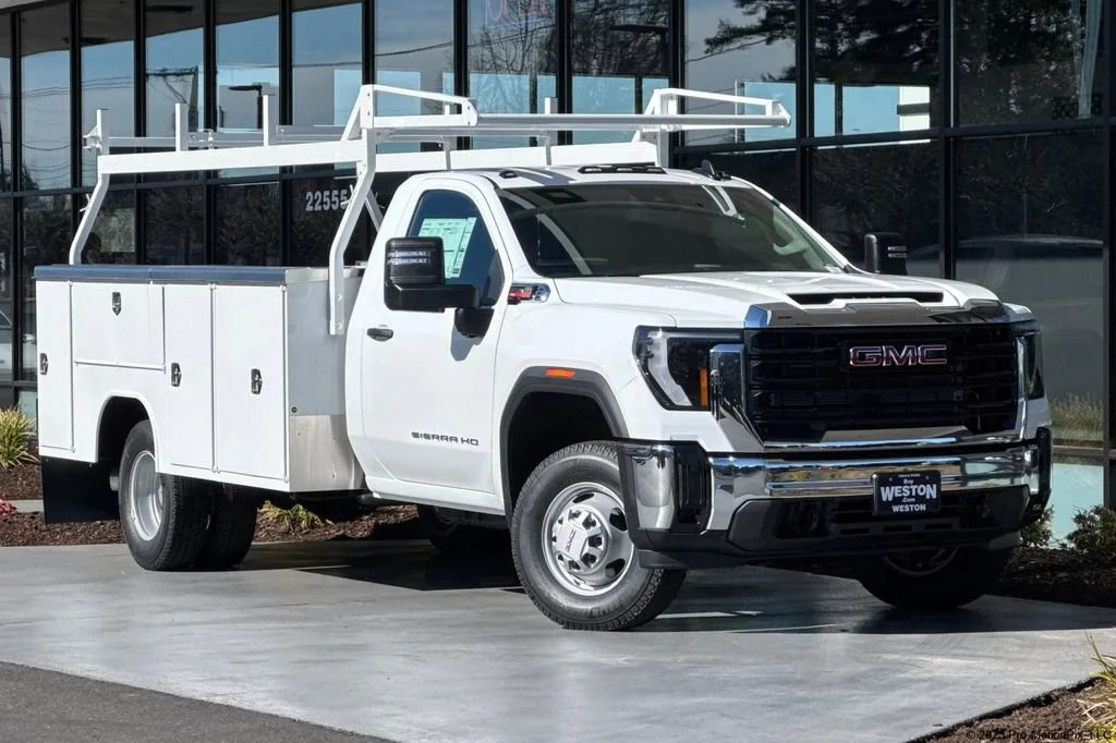 2026 GMC Sierra 3500 HD Chassis Cab in Gresham, OR