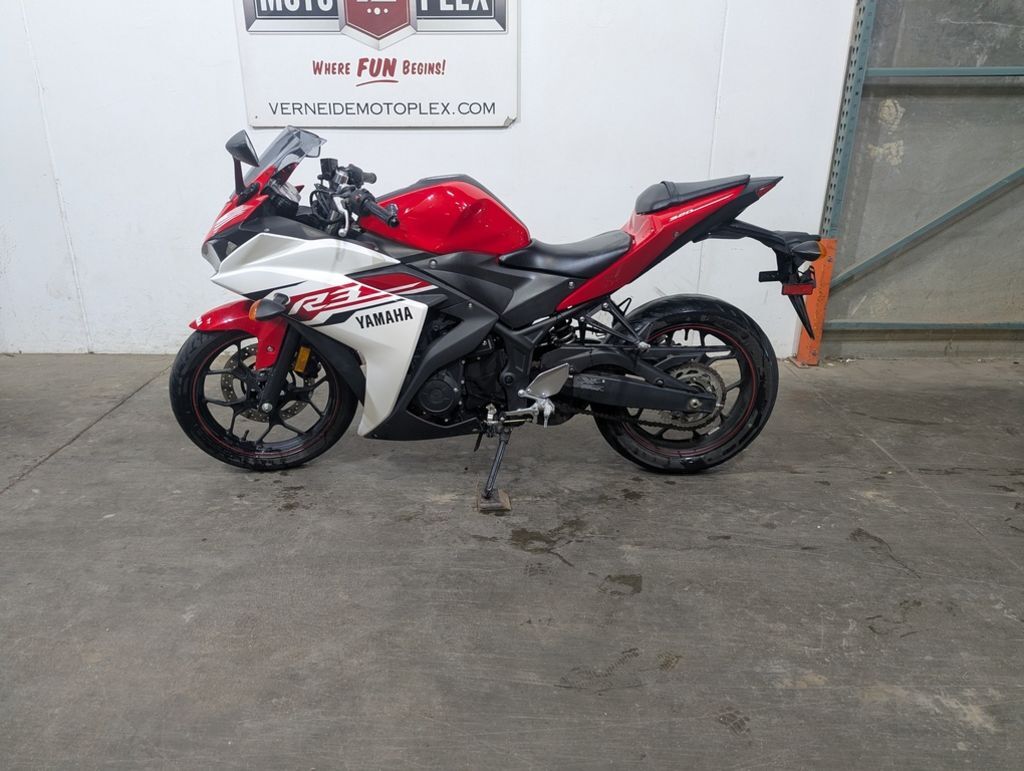 2015 Yamaha YZF-R3 R3 in Sioux Falls, SD