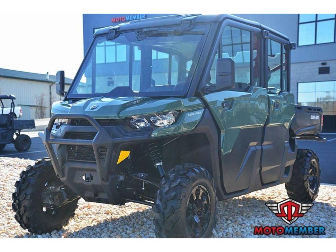 A photo of this 2026 Can-Am Defender MAX DPS CAB HD10