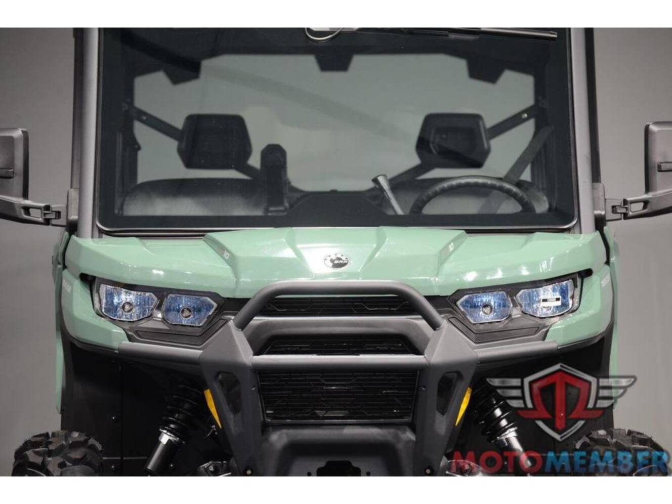 A photo of this 2026 Can-Am Defender MAX DPS CAB HD10