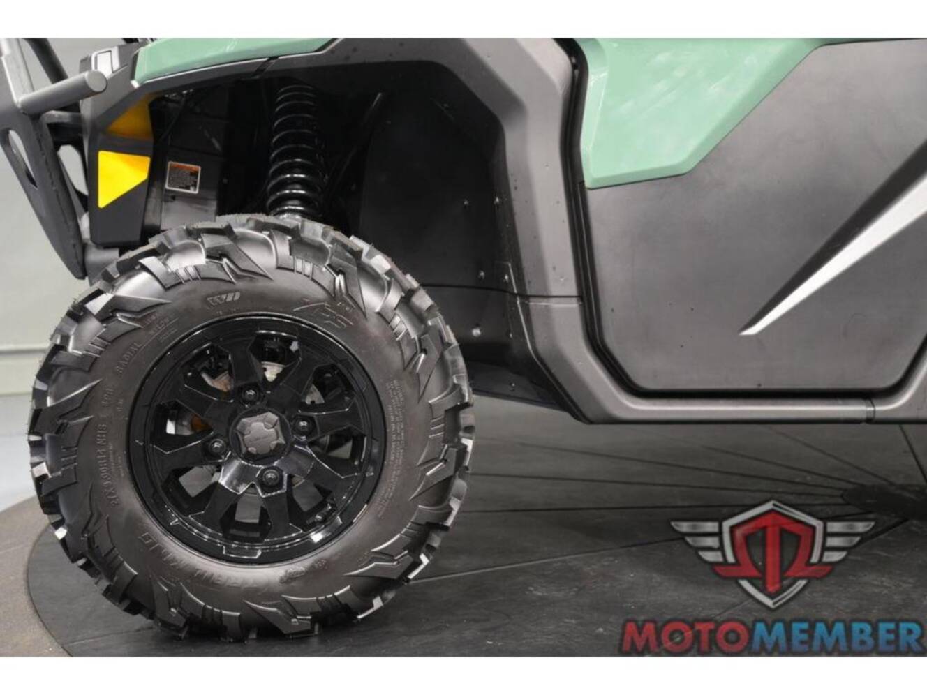 A photo of this 2026 Can-Am Defender MAX DPS CAB HD10