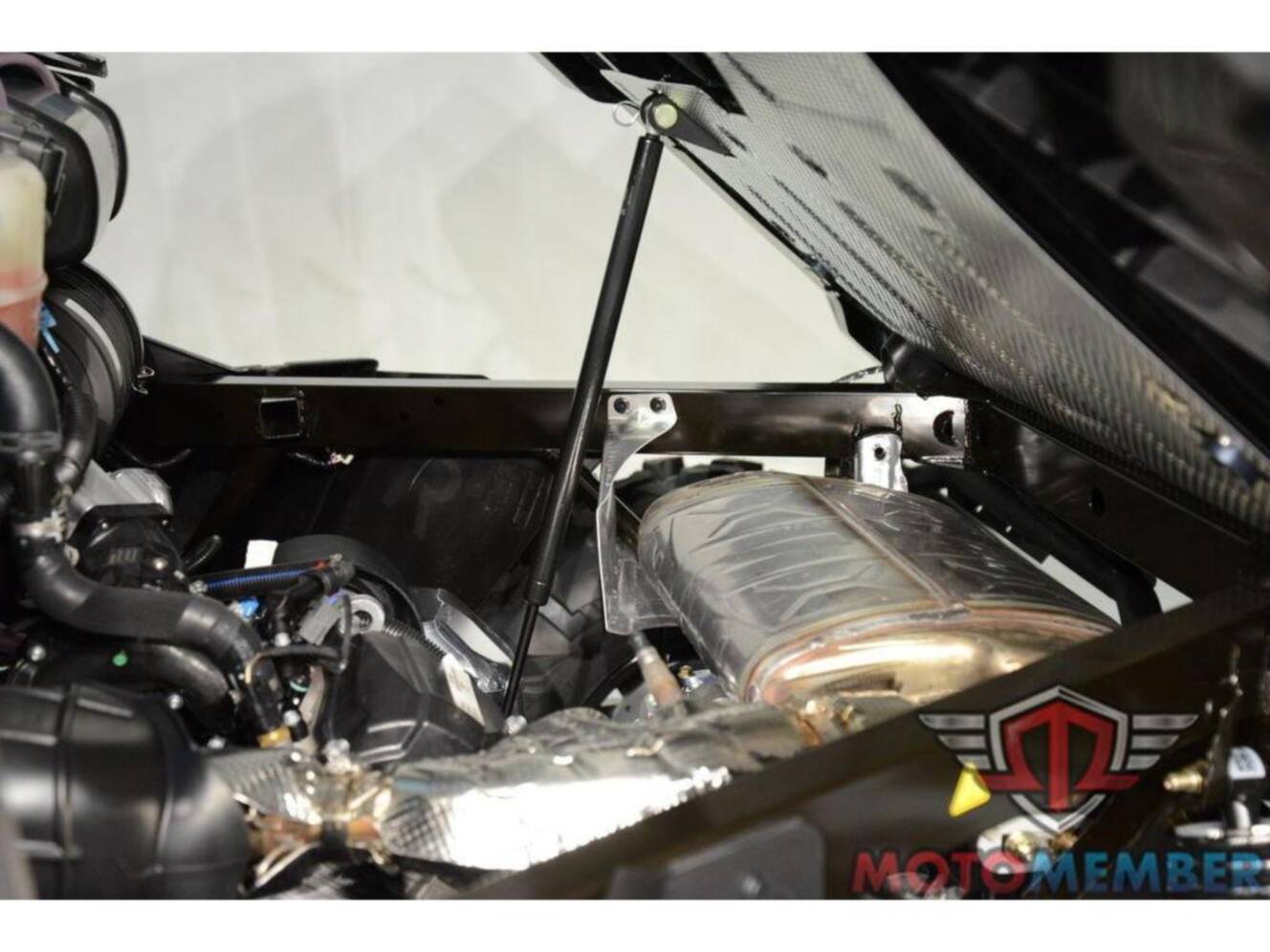 A photo of this 2026 Can-Am Defender MAX DPS CAB HD10