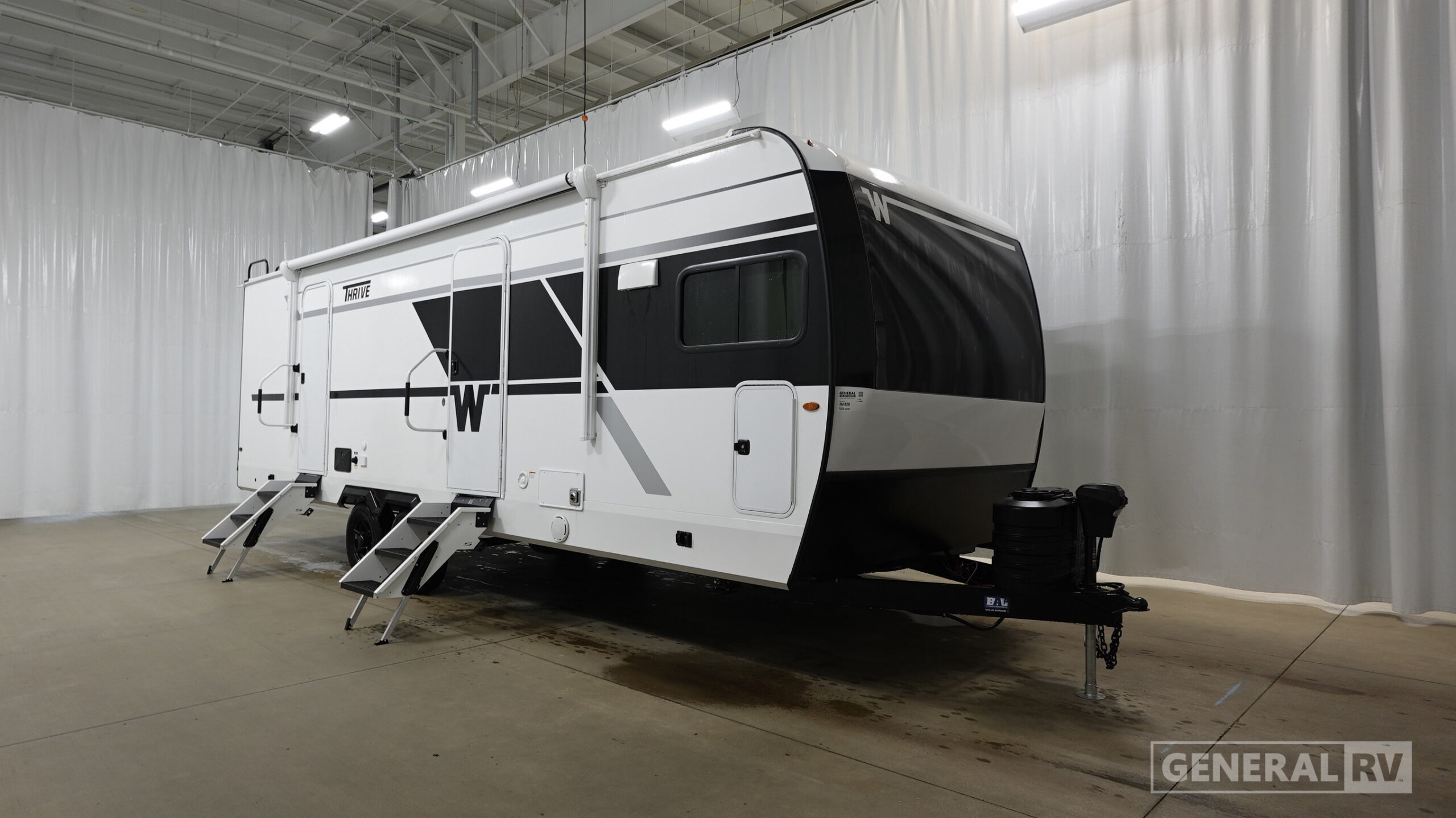 2027 Winnebago THRIVE 26FKD RV