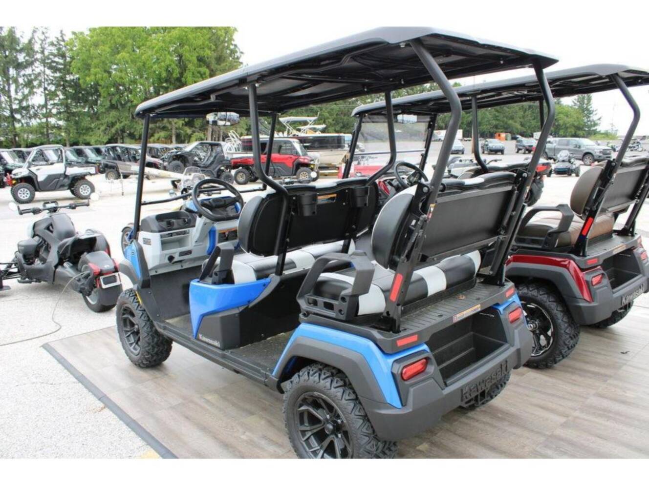A photo of this 2025 Kawasaki NAV 4E