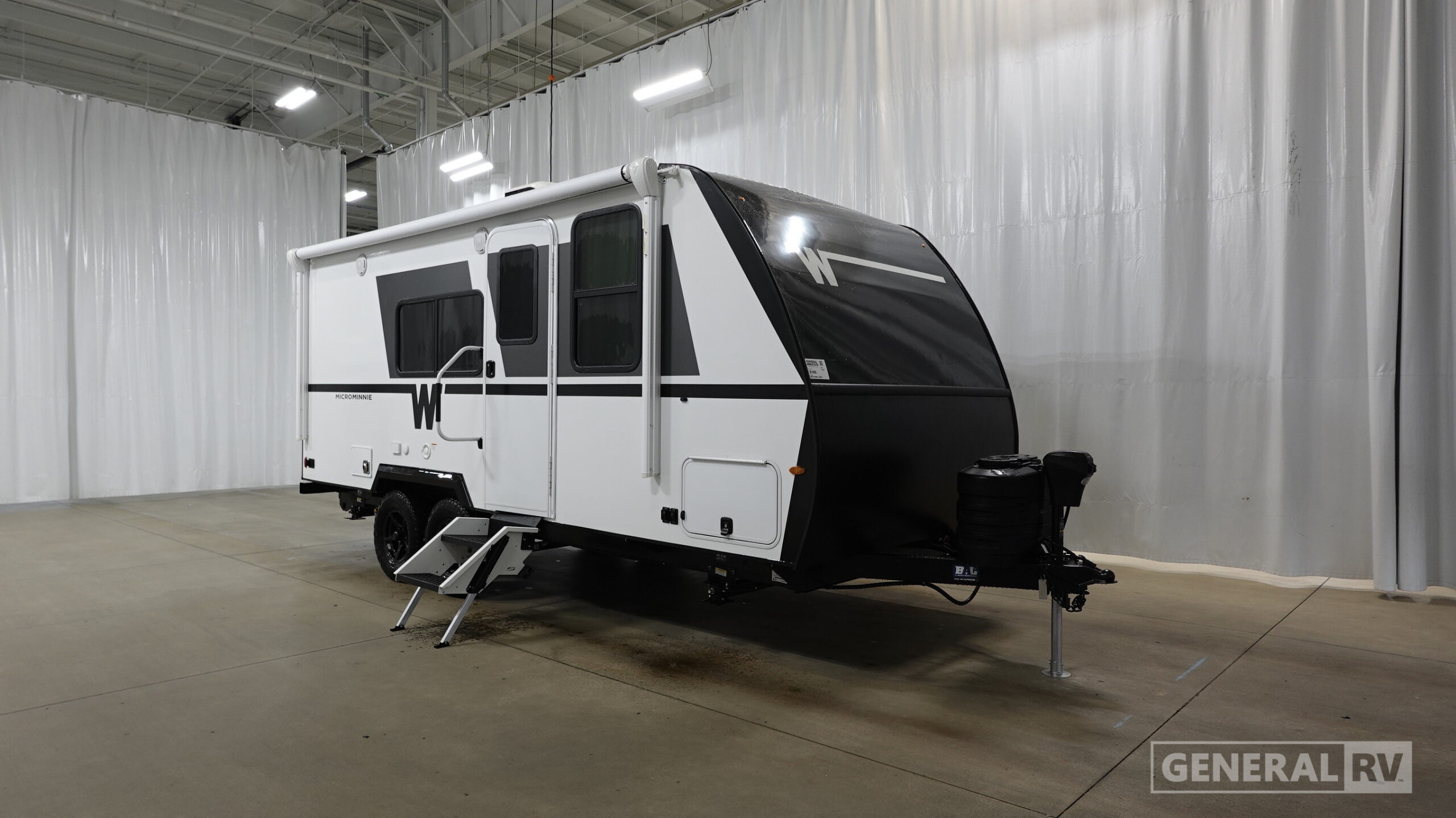 2027 Winnebago MICRO MINNIE 2108DS in elizabetown PA