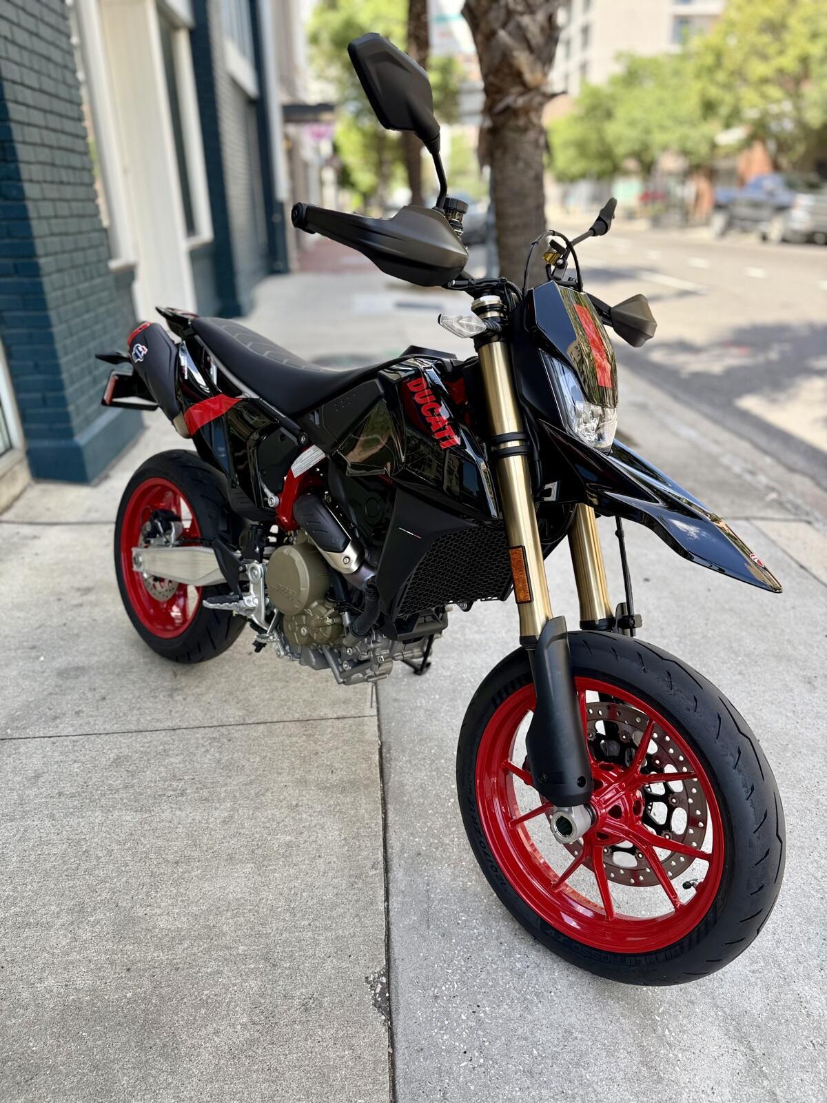 2027 Ducati HYPERMOTARD 698 MONO NERA 698 MONO in New Orleans, LA