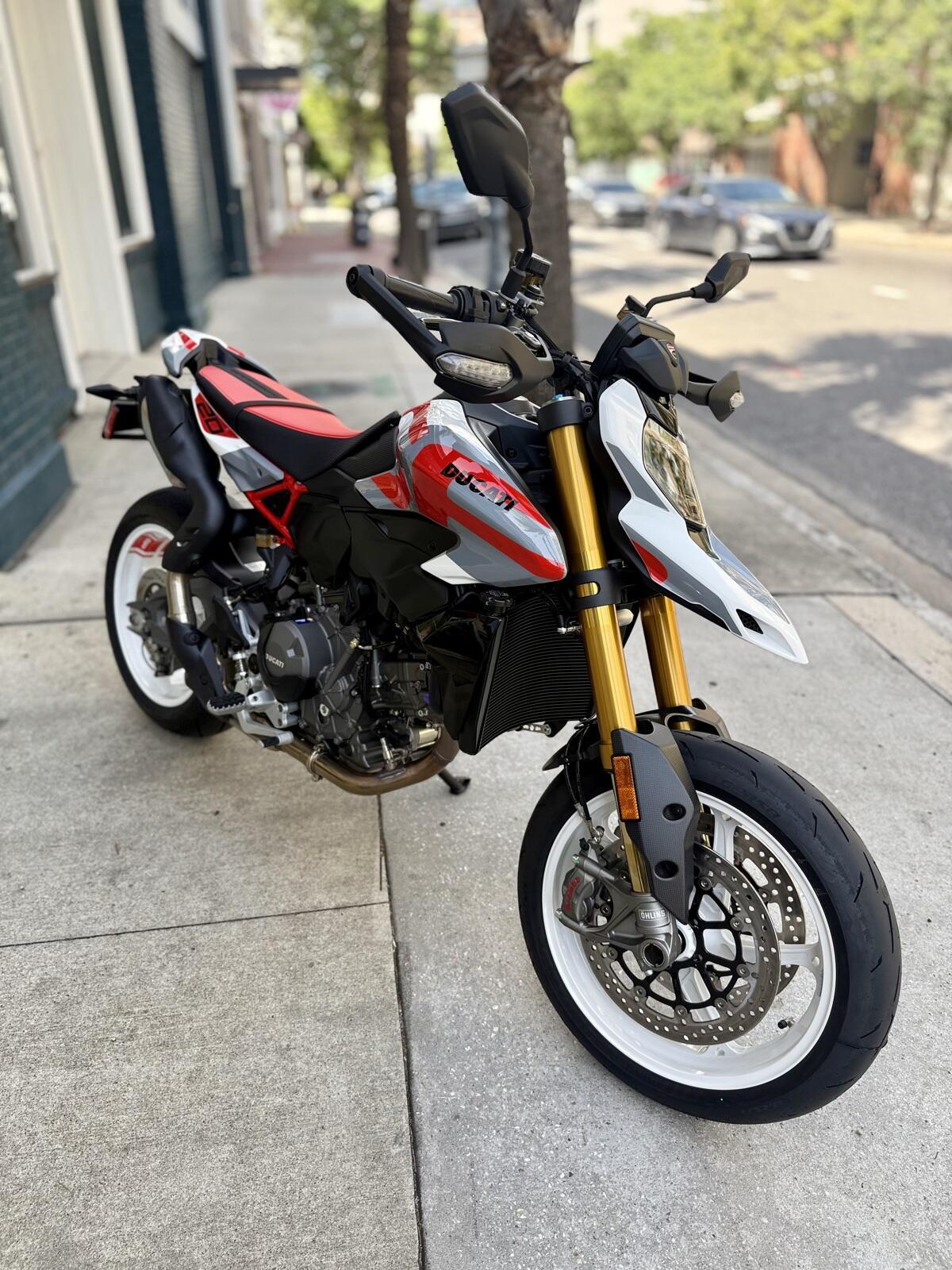 2027 Ducati HYPERMOTARD V2 SP SP in New Orleans, LA