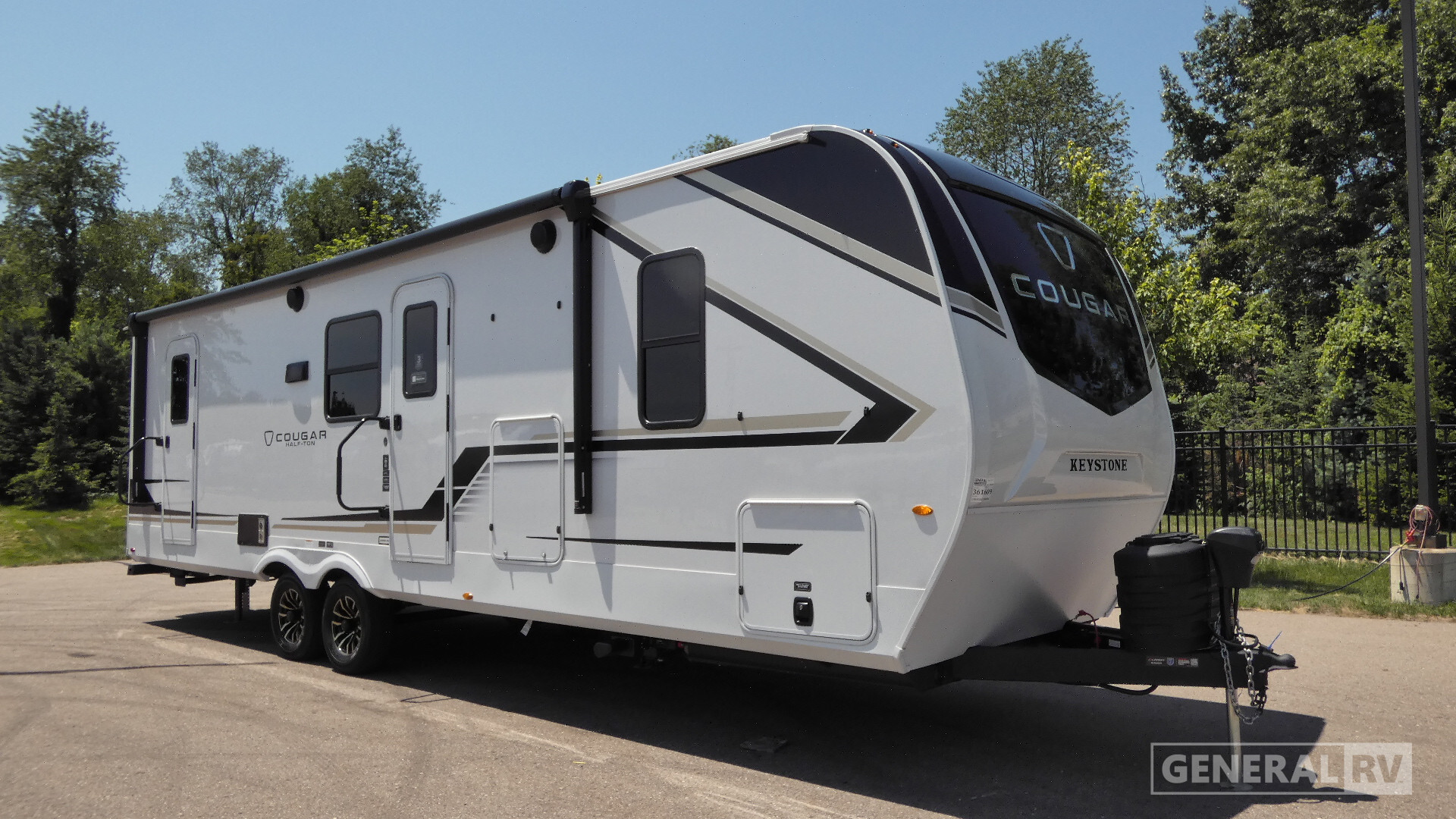 2027 Keystone Cougar Half-Ton 28BHS RV