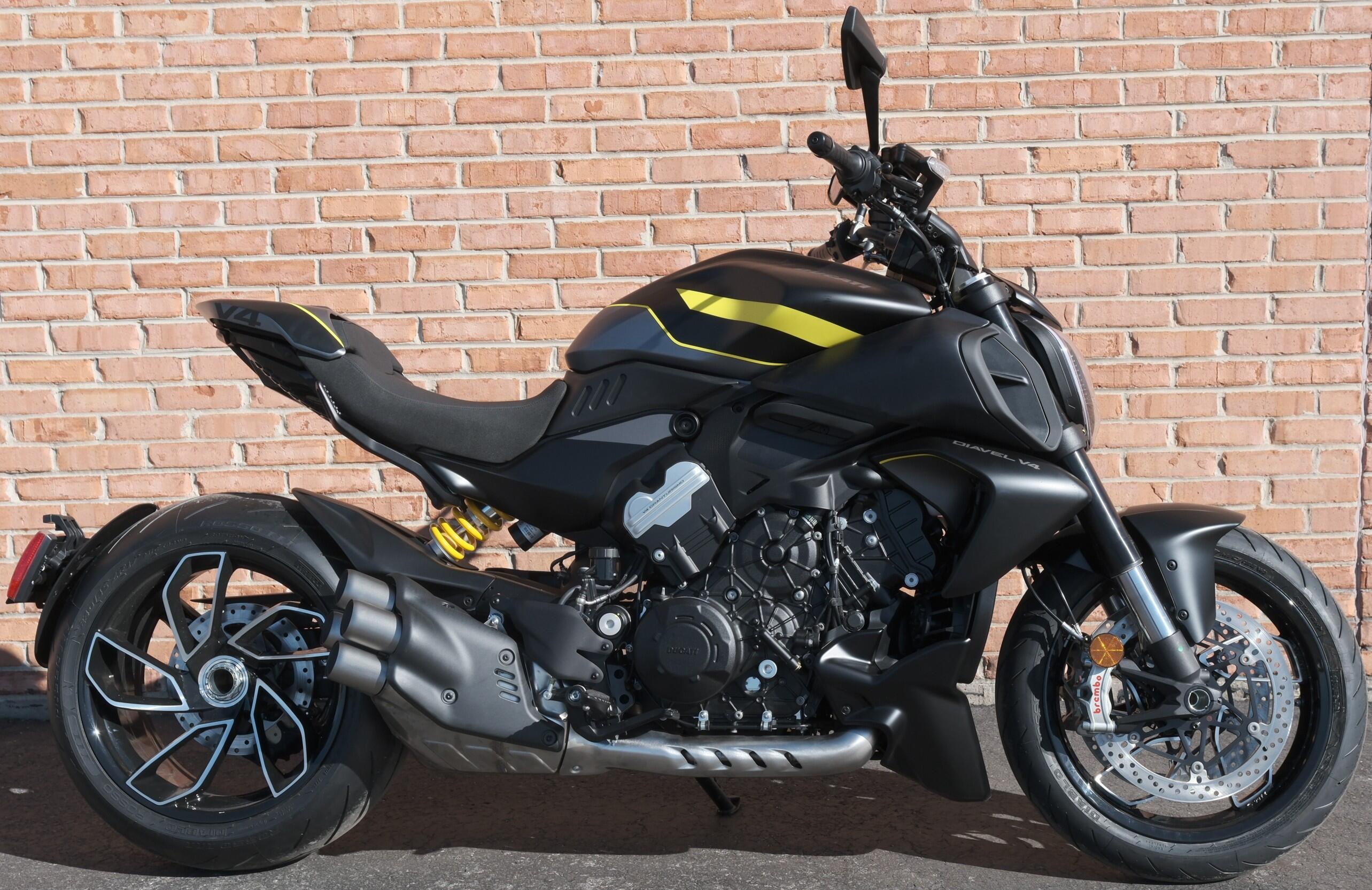 2025 Ducati Diavel V4 V4 in Villa Park, IL