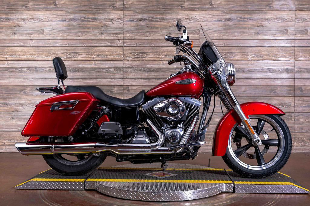 2012 Harley-Davidson FLD - Dyna Switchback FLD SWITCHBACK™ in Alton, IL