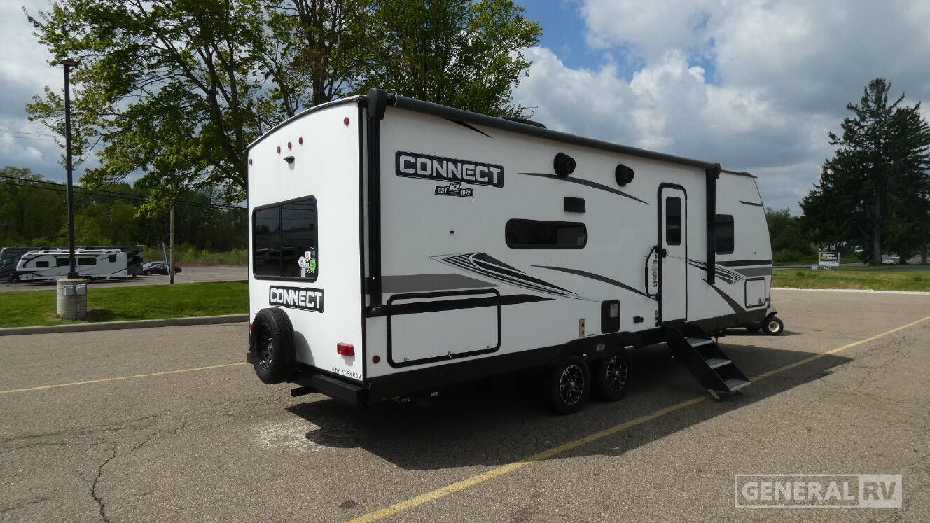 A photo of this 2022 Kz CONNECT 241RLK