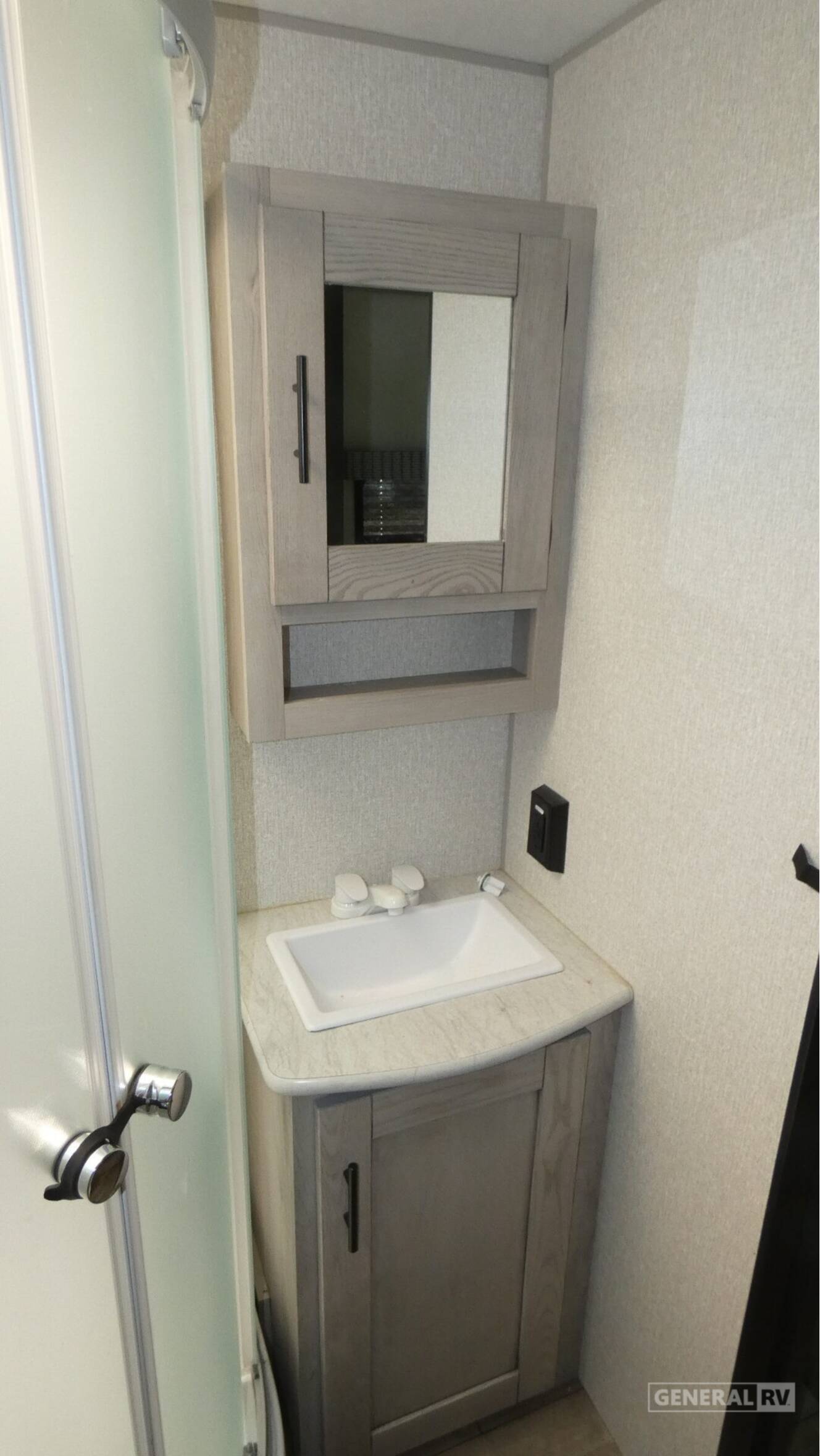 A photo of this 2022 Kz CONNECT 241RLK