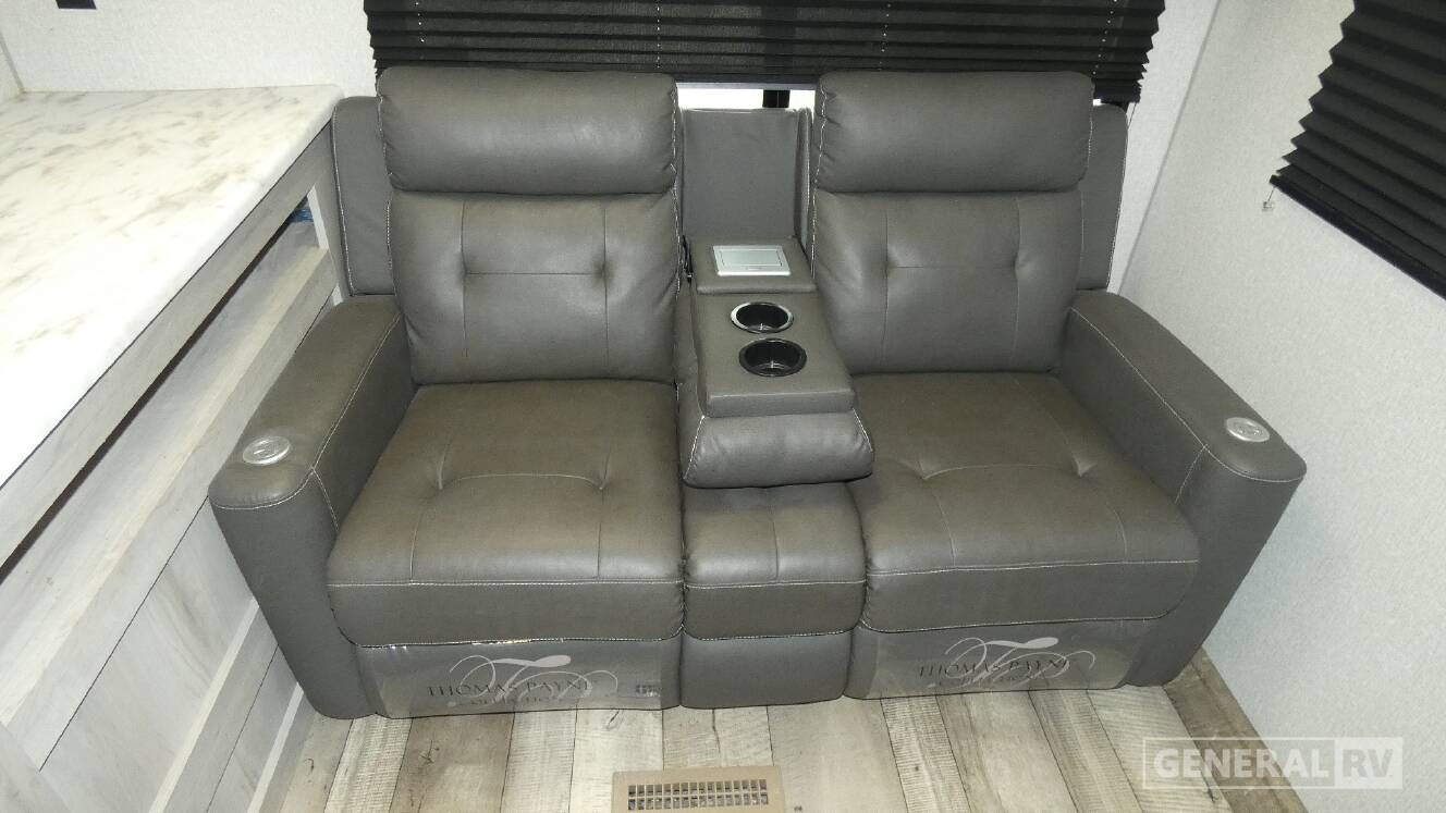 A photo of this 2022 Kz CONNECT 241RLK