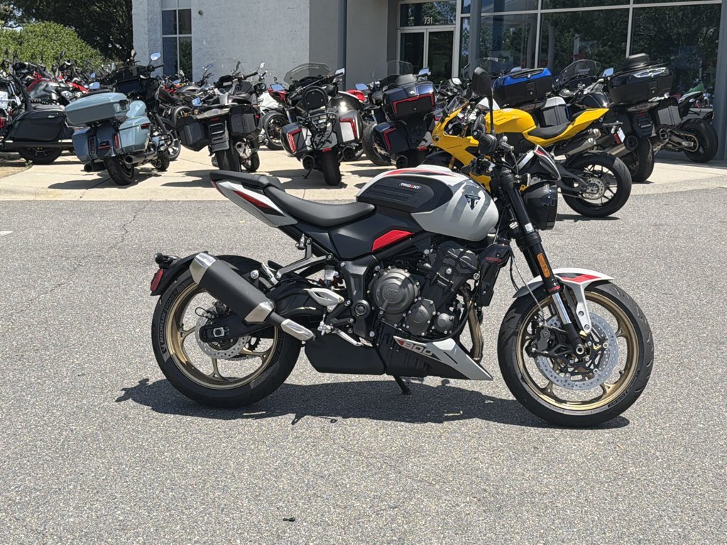 2026 Triumph Trident 800 Ash grey 800 in Charlotte, NC