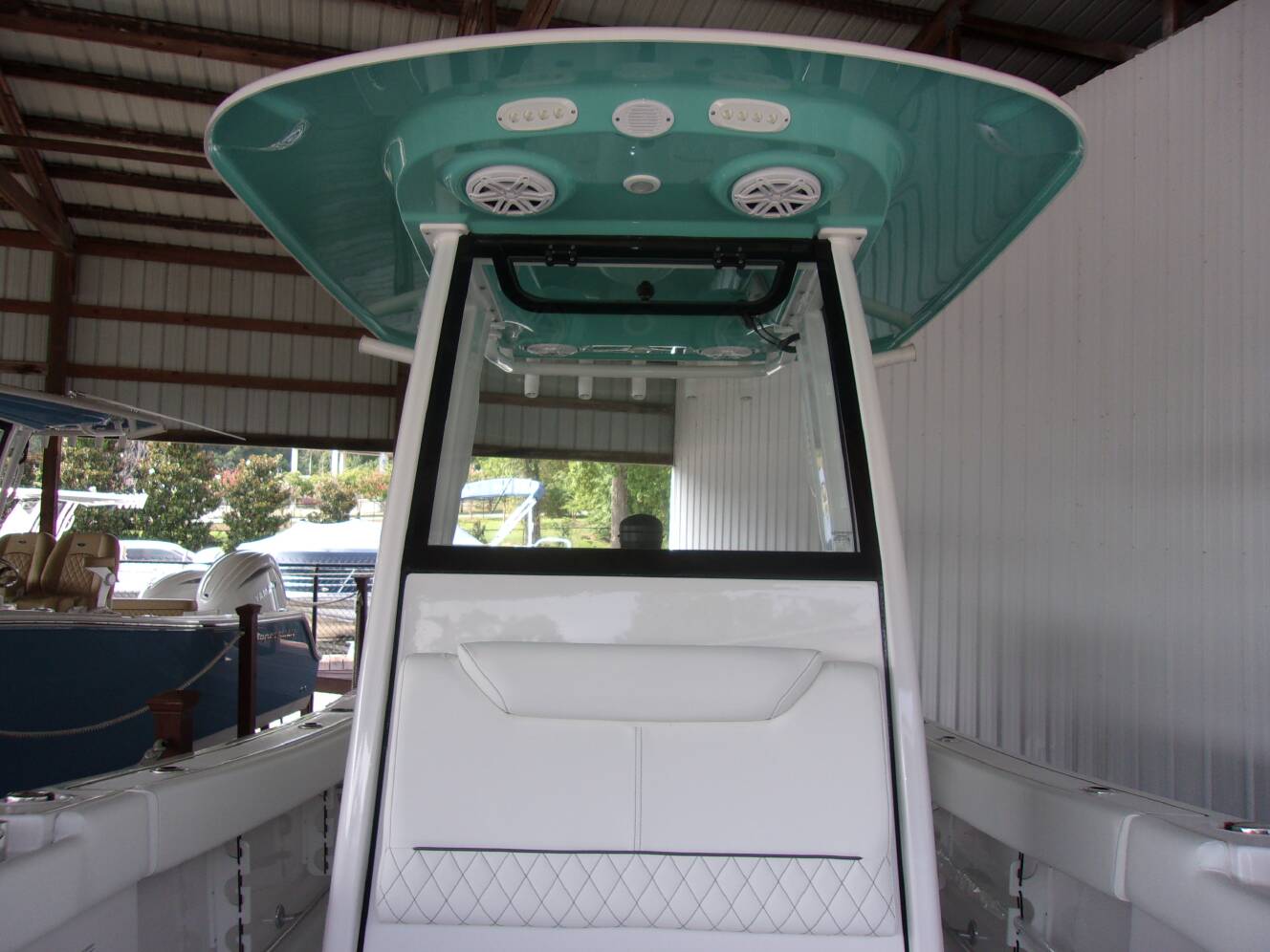 A photo of this 2025 Sportsman Heritage 231