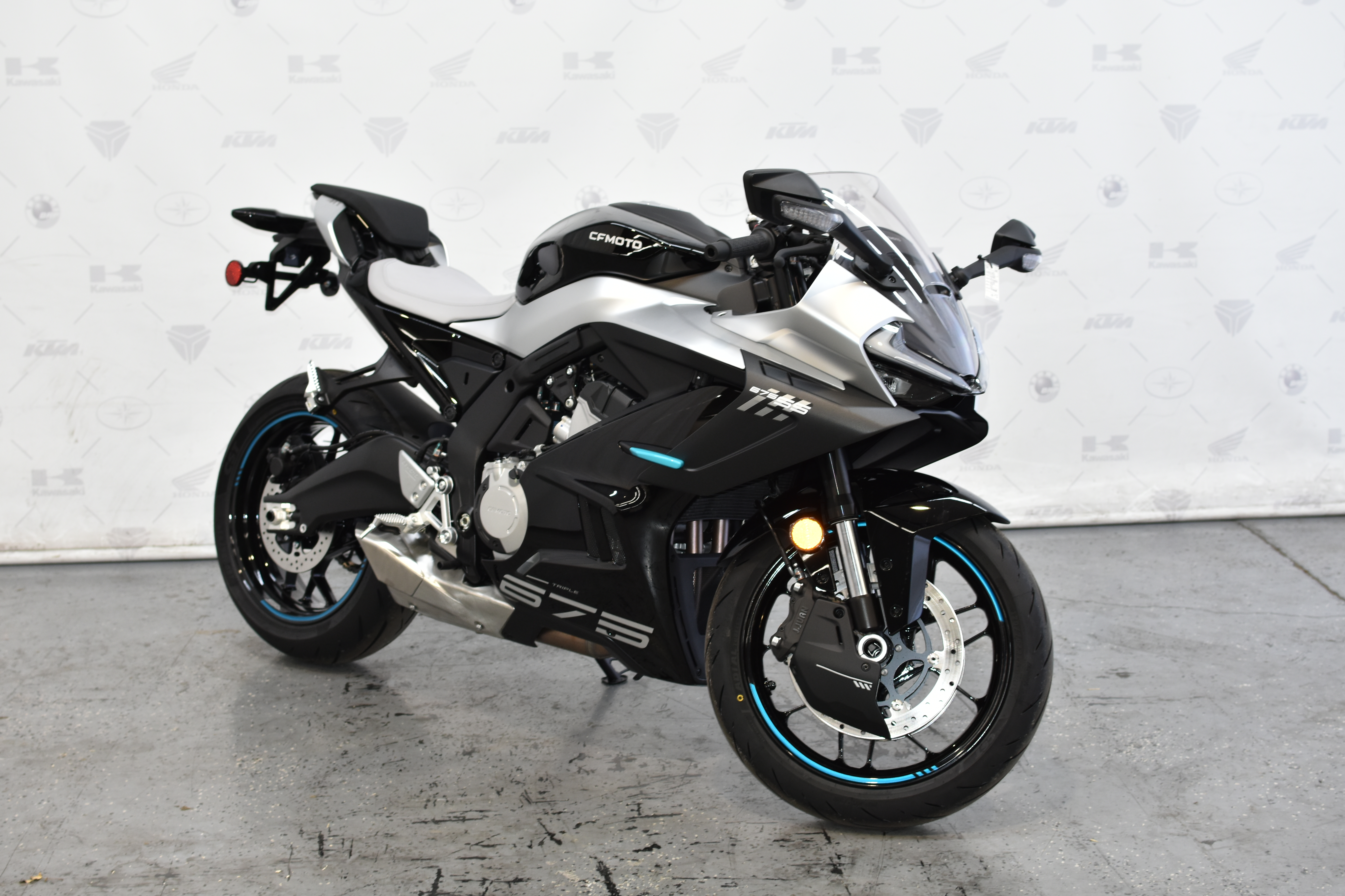 2026 CFMOTO 675 SS SS in Denver, CO