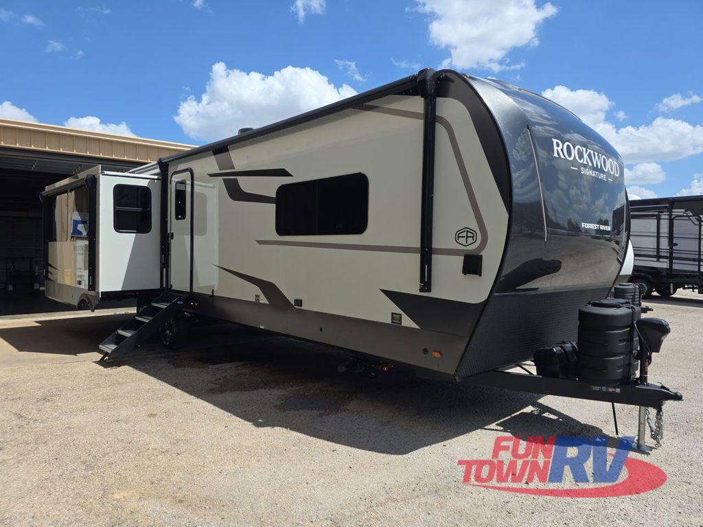2027 Forest River Rv Rockwood Signature 8393RK in hewitt TX