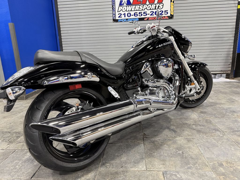 2025 Suzuki Boulevard M109R M109R in Selma, TX