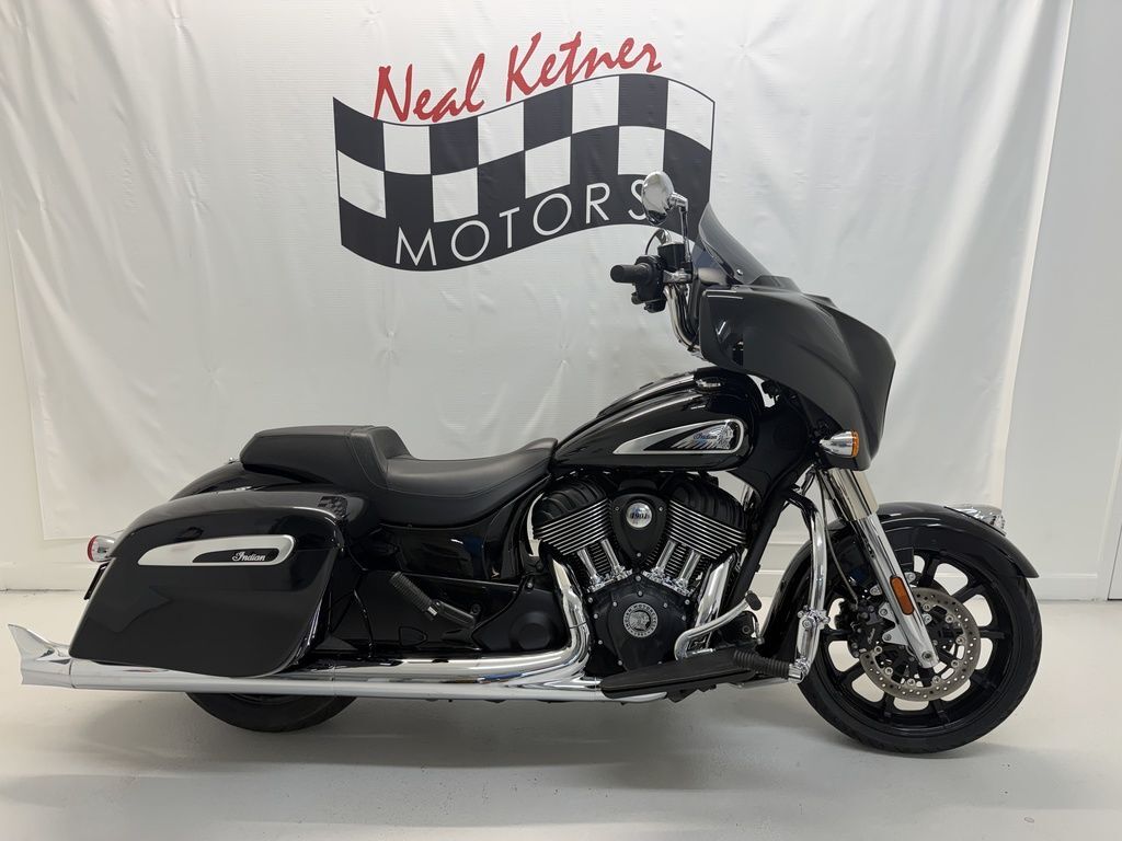 2023 Indian Motorcycle® Chieftain® Black Metallic in Winston Salem, NC