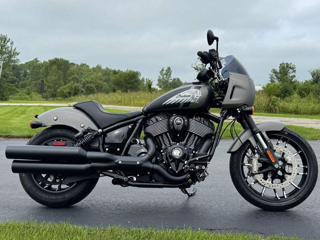 2026 Indian Motorcycle® Sport Chief Heavy Metal Smoke BASE in Monee, IL
