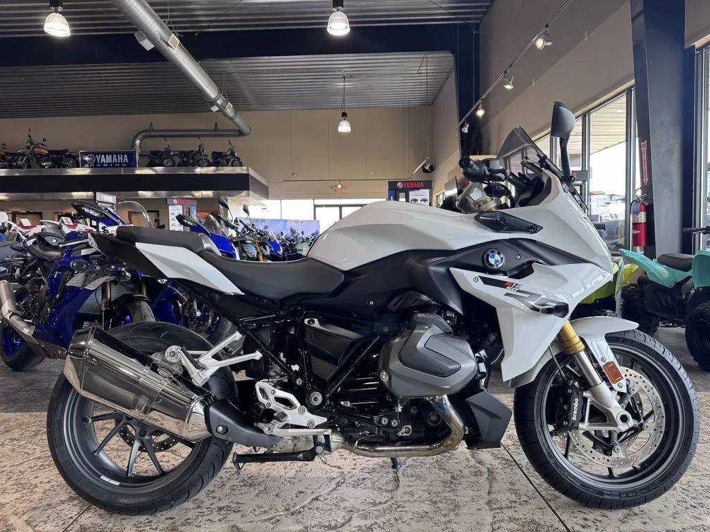 2023 BMW R 1250 RS Light White
