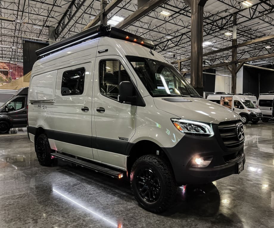 2027 Winnebago REVEL SPORT BMB44N in west sacramento CA