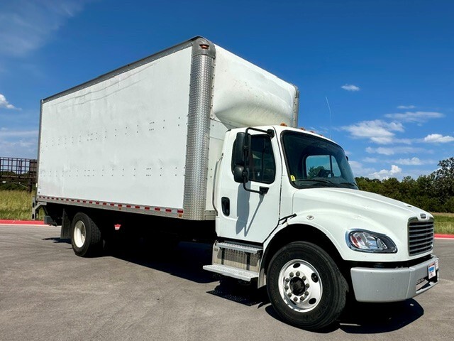 2024 FREIGHTLINER BUSINESS CLASS M2 106 in Springdale, AR