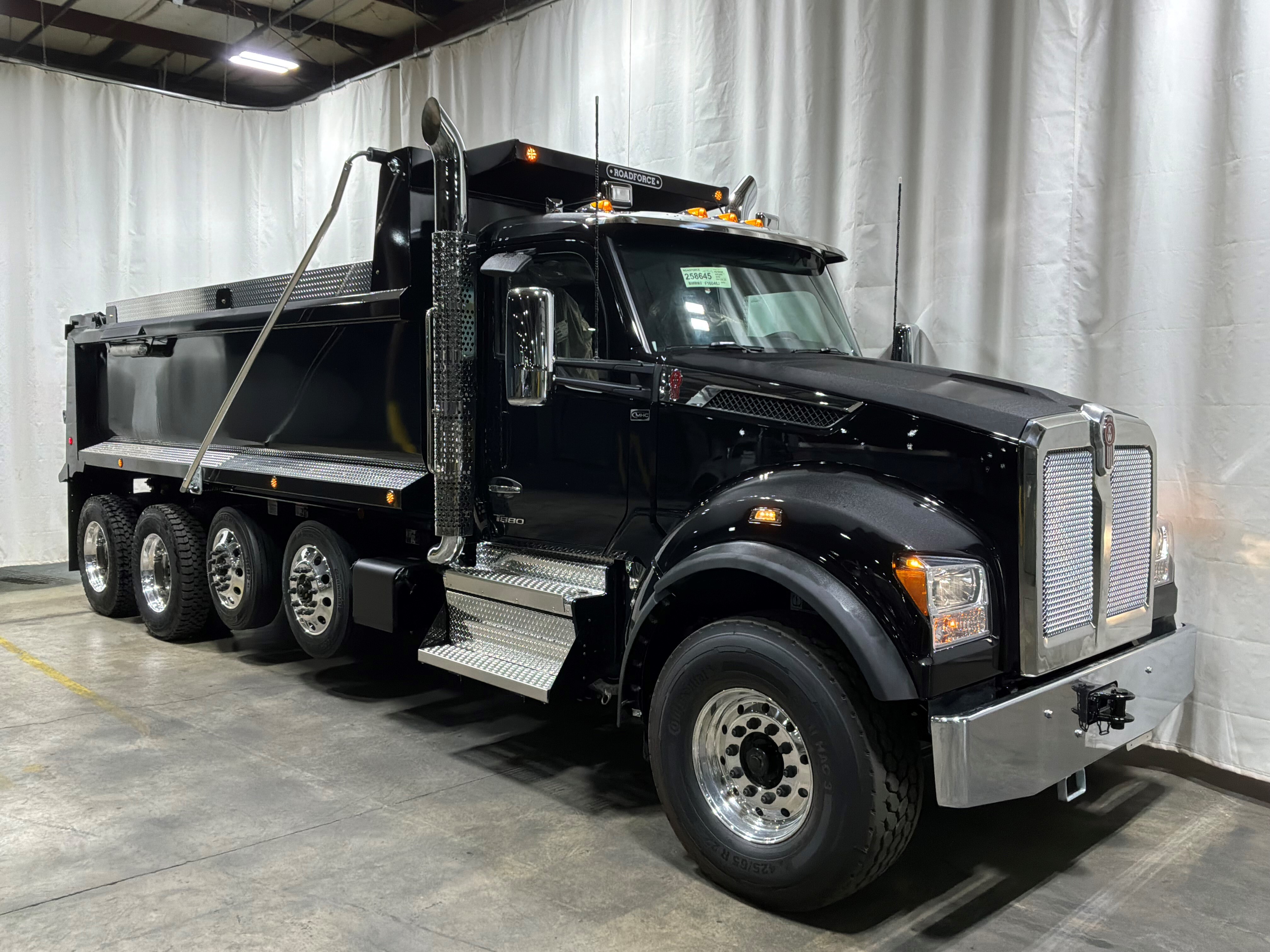 2027 KENWORTH T880S PH in Olathe, KS