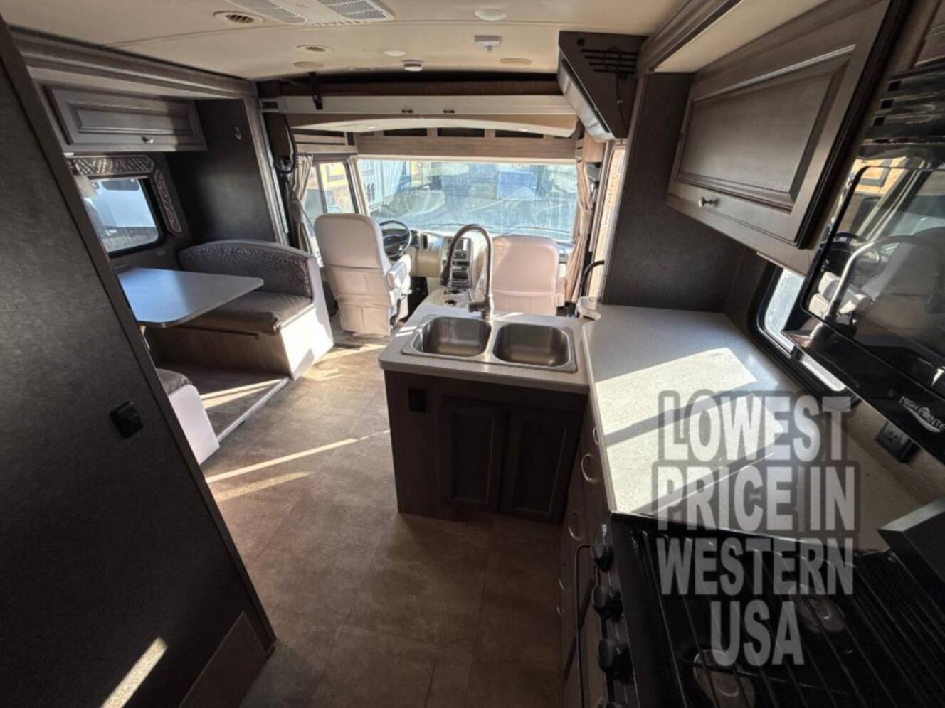 A photo of this 2018 Winnebago Vista LX 27N