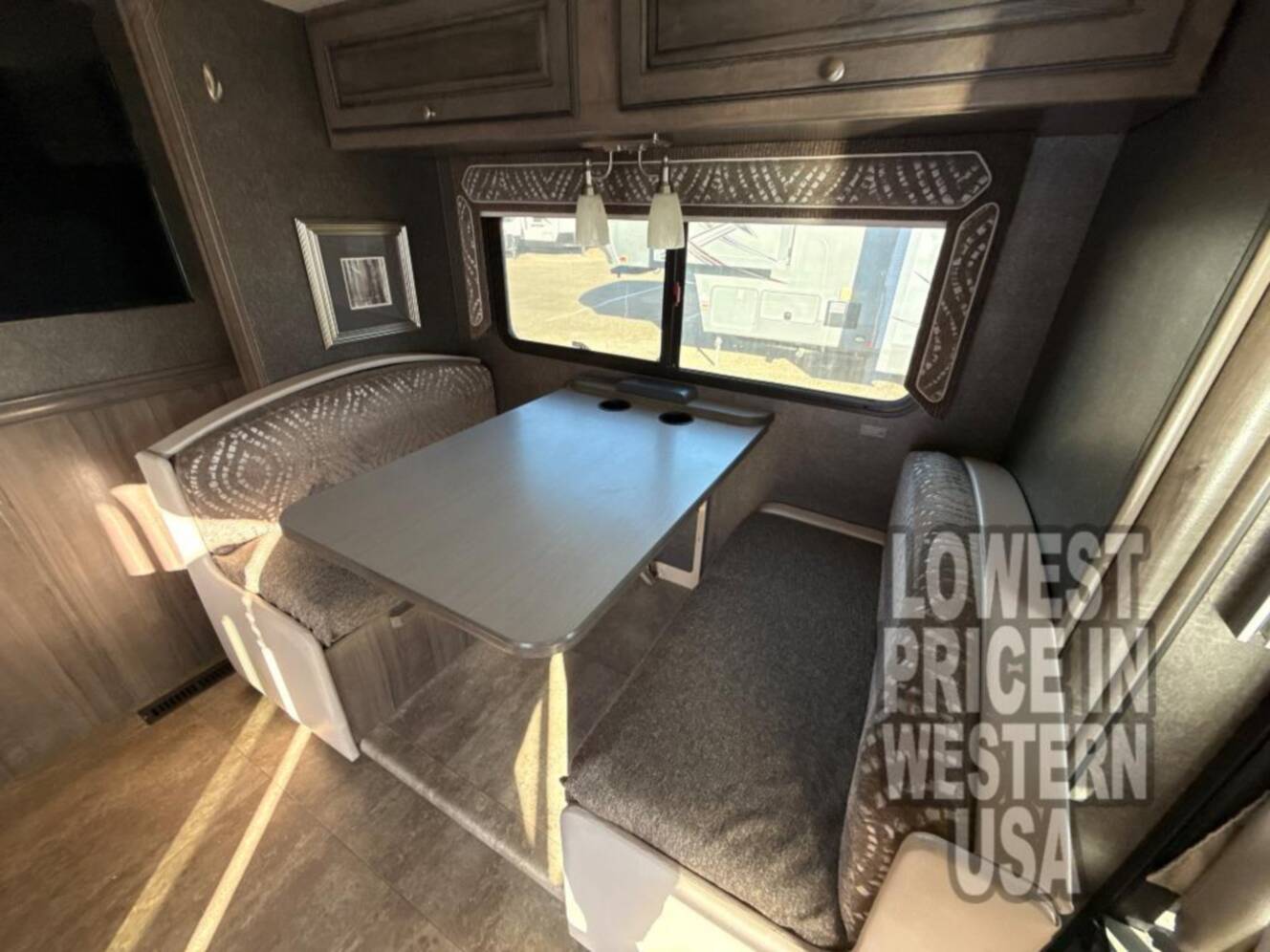 A photo of this 2018 Winnebago Vista LX 27N