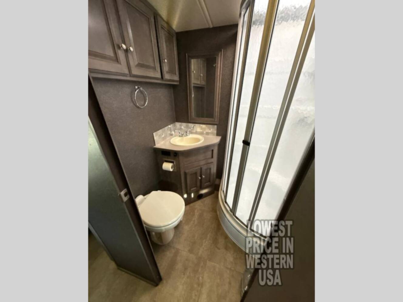 A photo of this 2018 Winnebago Vista LX 27N