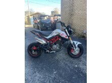 Tips for Buying a Hitch-Mounted Minibike image