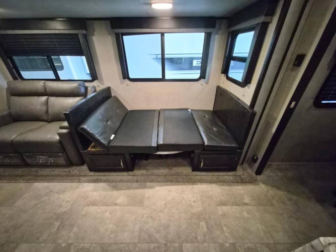 A photo of this 2019 Grand Design Imagine 2800BH