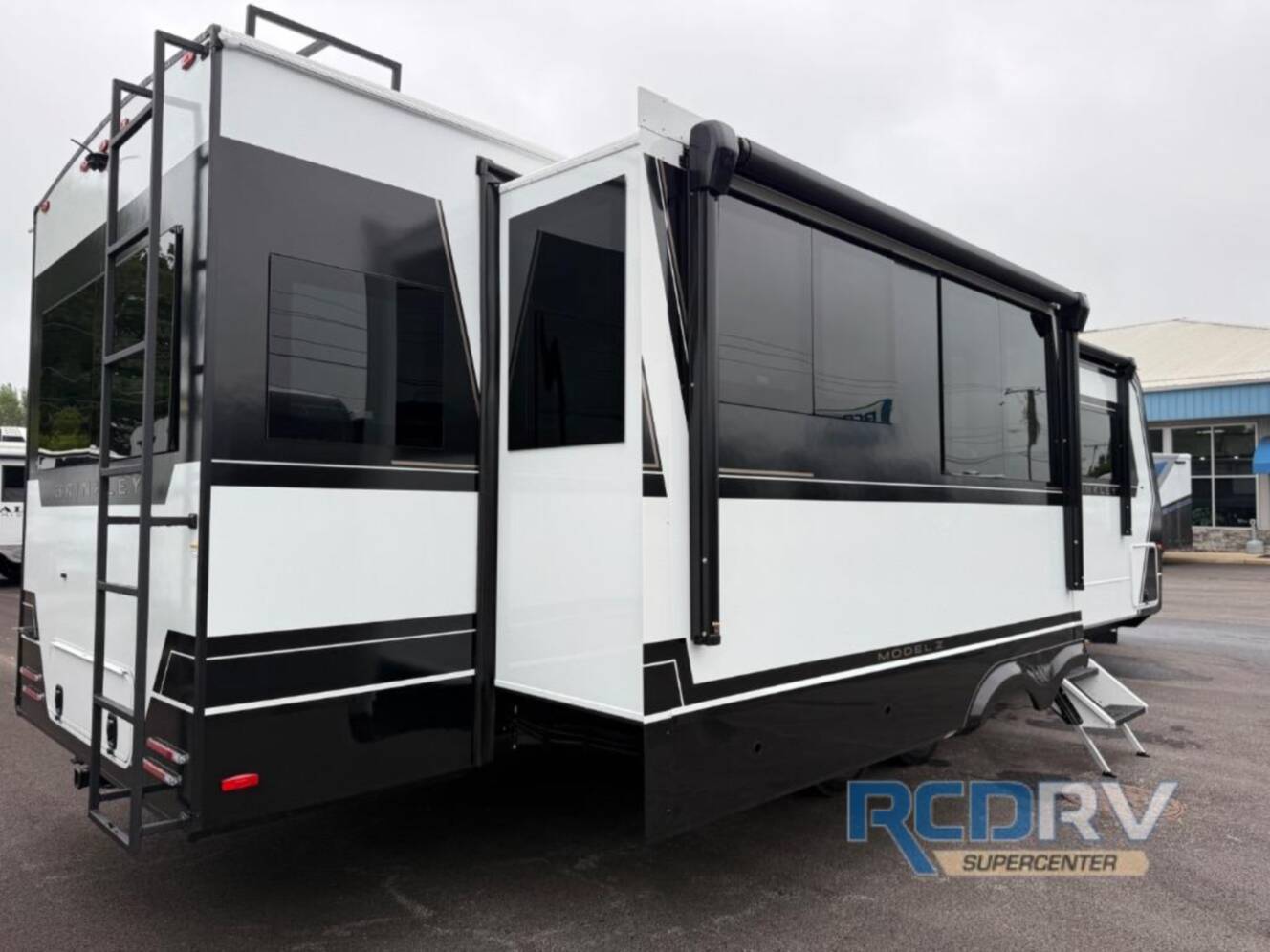A photo of this 2027 Brinkley Model Z Air 297