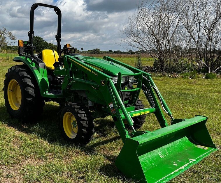 2022 JOHN DEERE 4066M MFWD Tractor in Indianapolis, IN