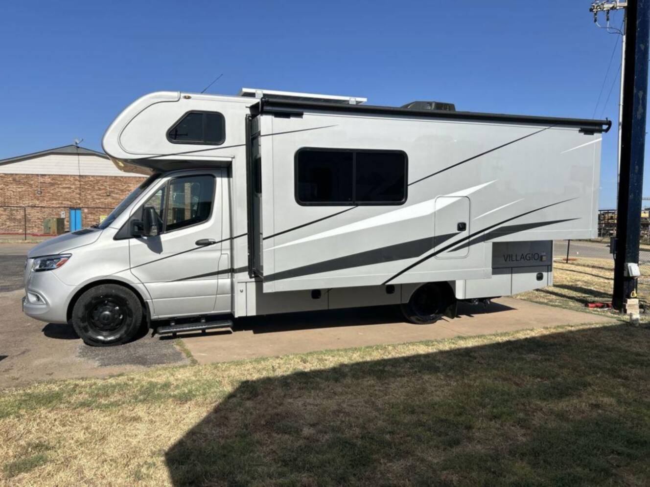 A photo of this 2027 Renegade Villagio 25FWC