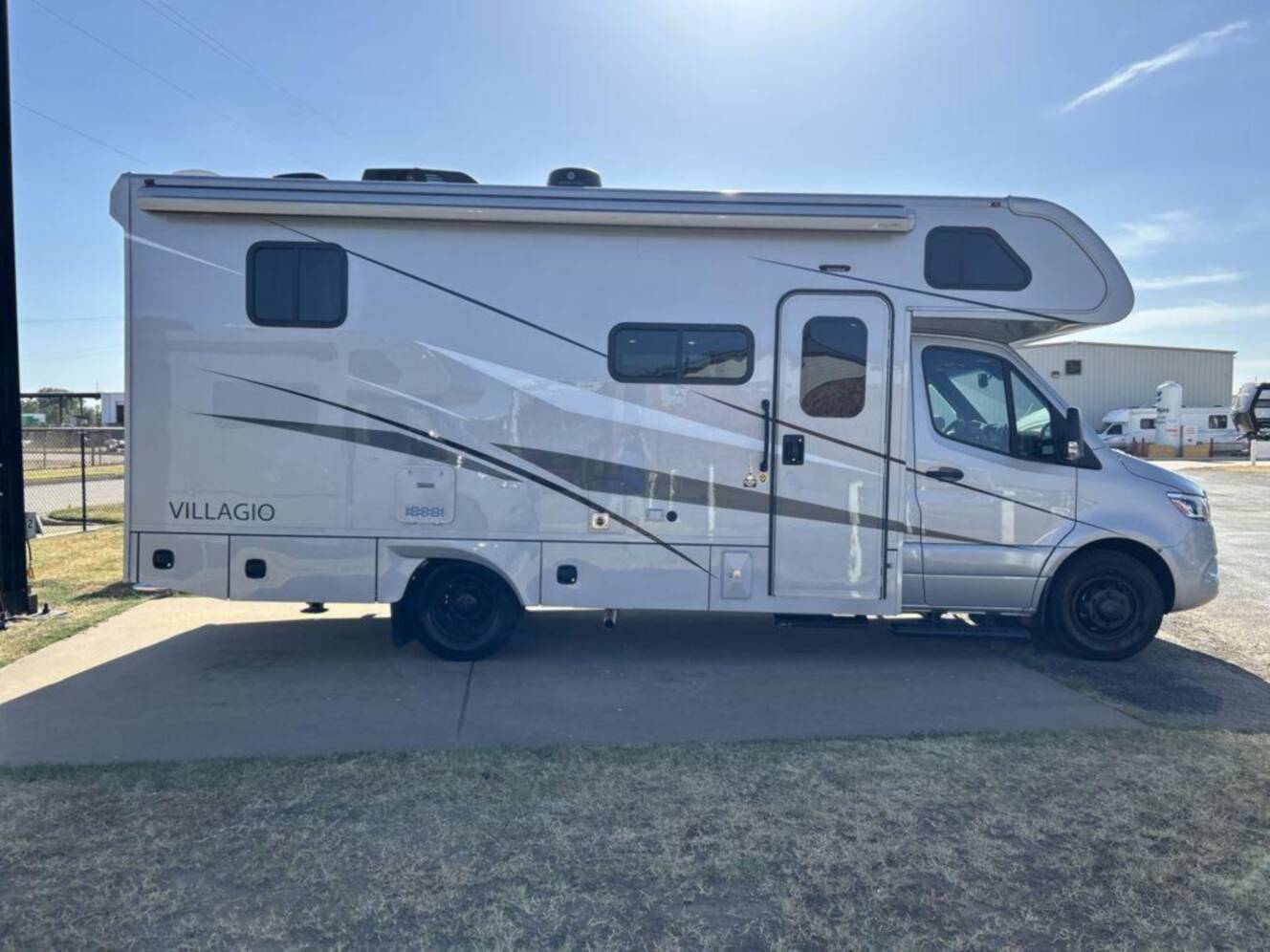 A photo of this 2027 Renegade Villagio 25FWC