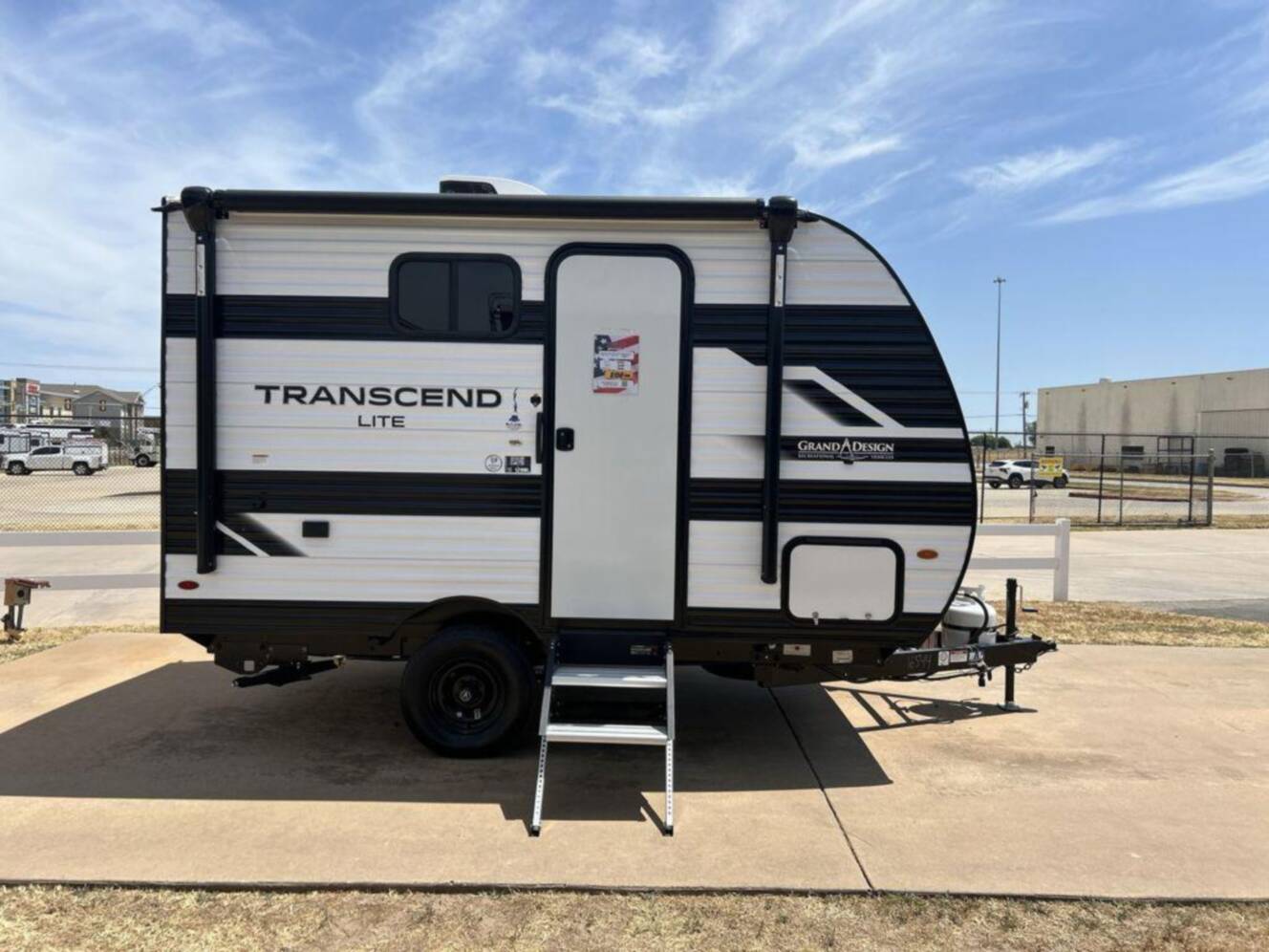 A photo of this 2027 Grand Design Transcend Lite 121RBL