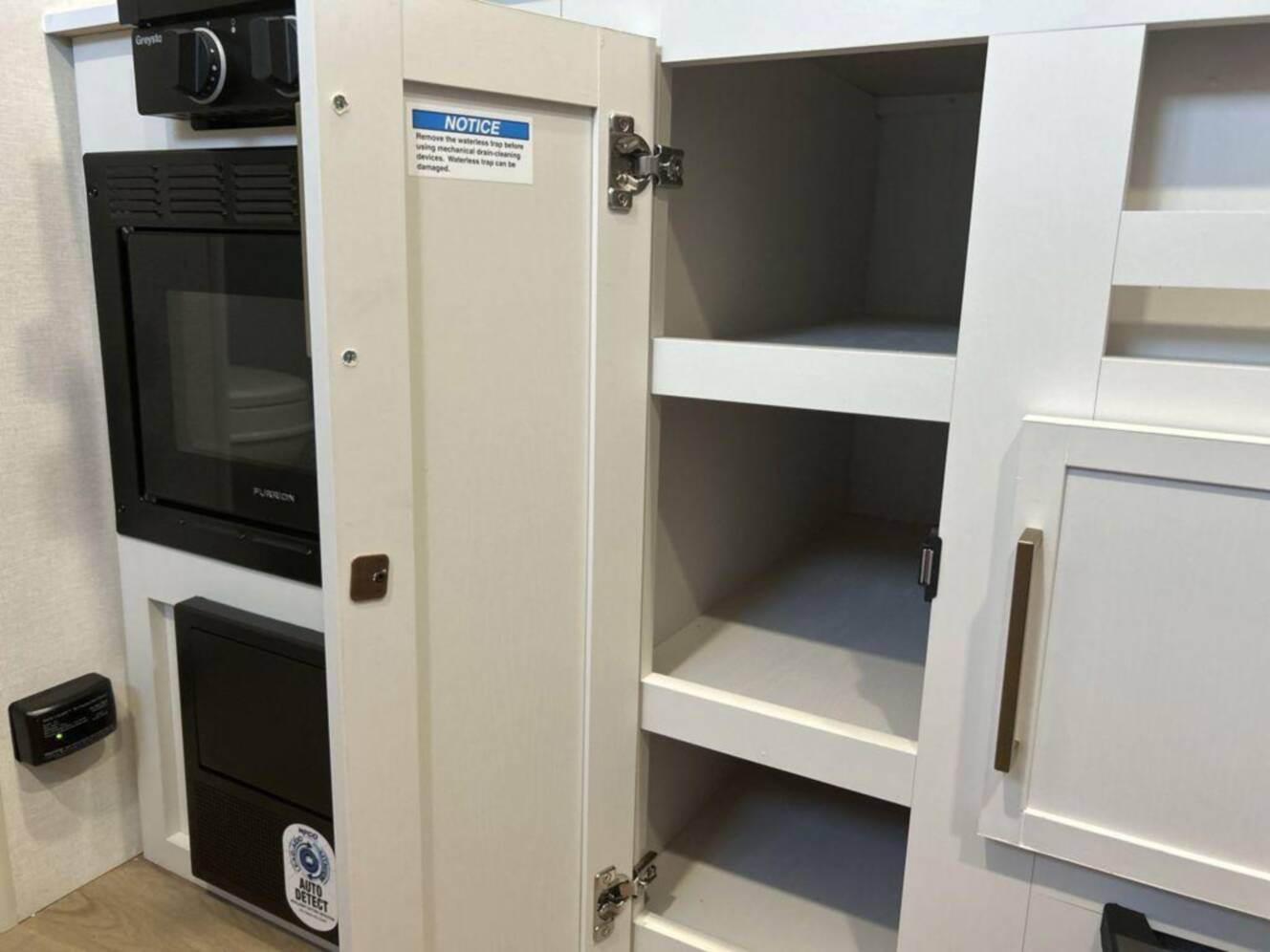 A photo of this 2027 Grand Design Transcend Lite 121RBL
