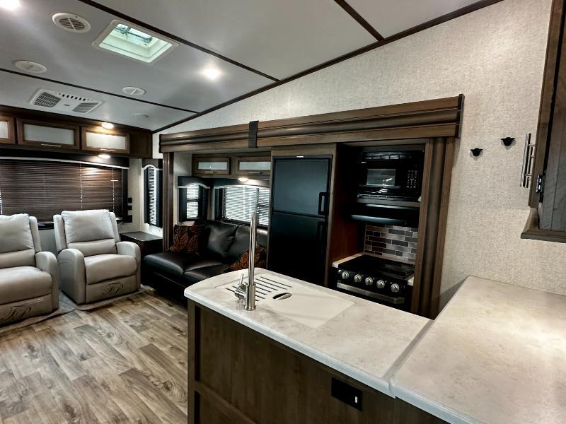 2021 Keystone Cougar Half-Ton 27SGS in suamico WI