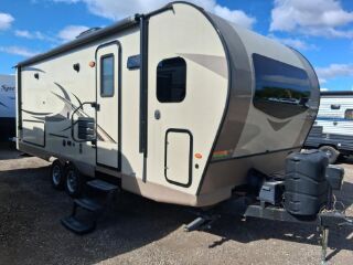 2018 FOREST RIVER ROCKWOOD MINI LITE 2506S