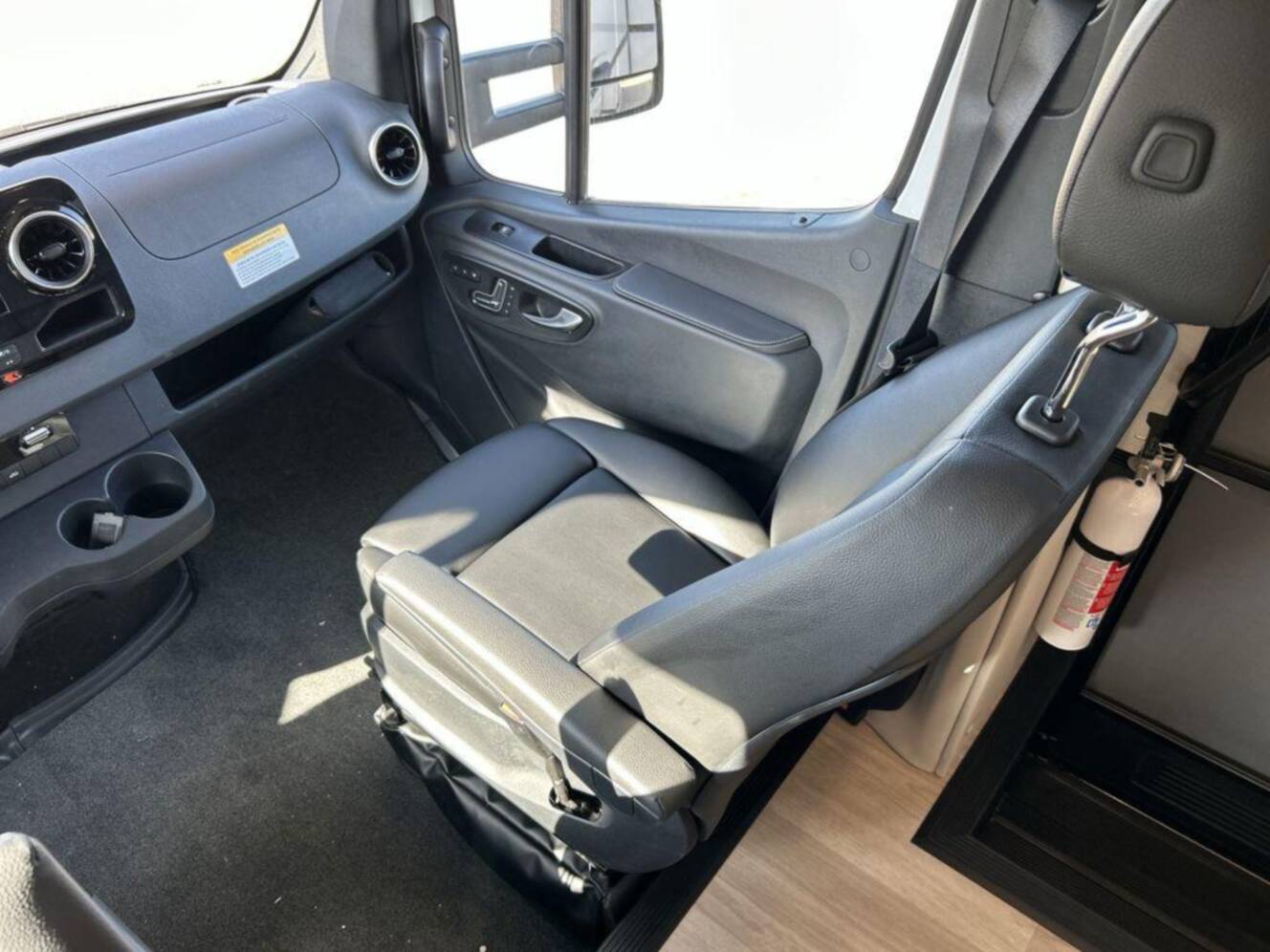 A photo of this 2027 Renegade Villagio 25FWC