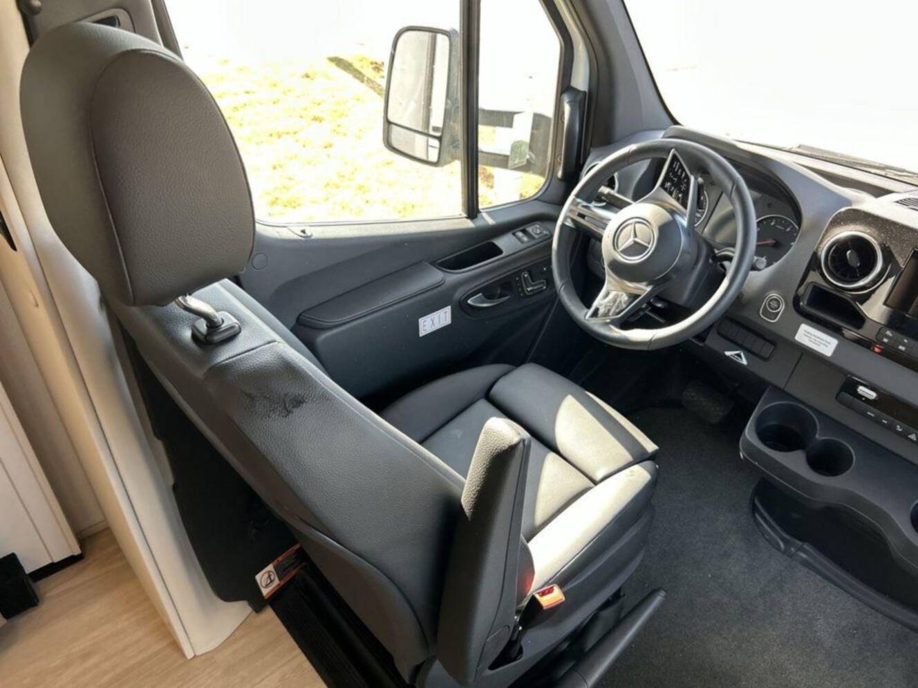A photo of this 2027 Renegade Villagio 25FWC