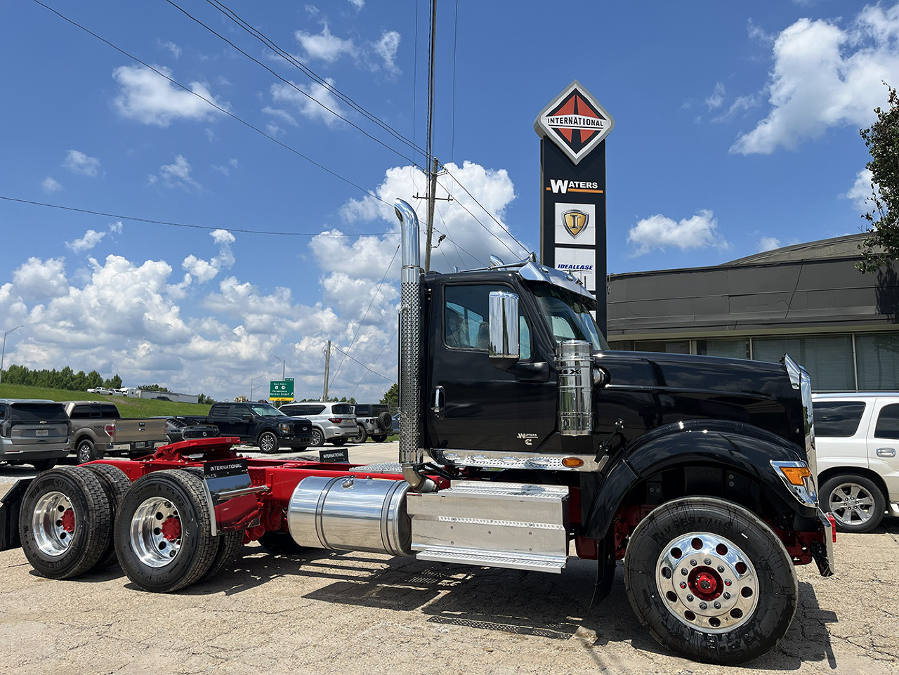 2027 INTERNATIONAL HX 520 in Columbus, MS