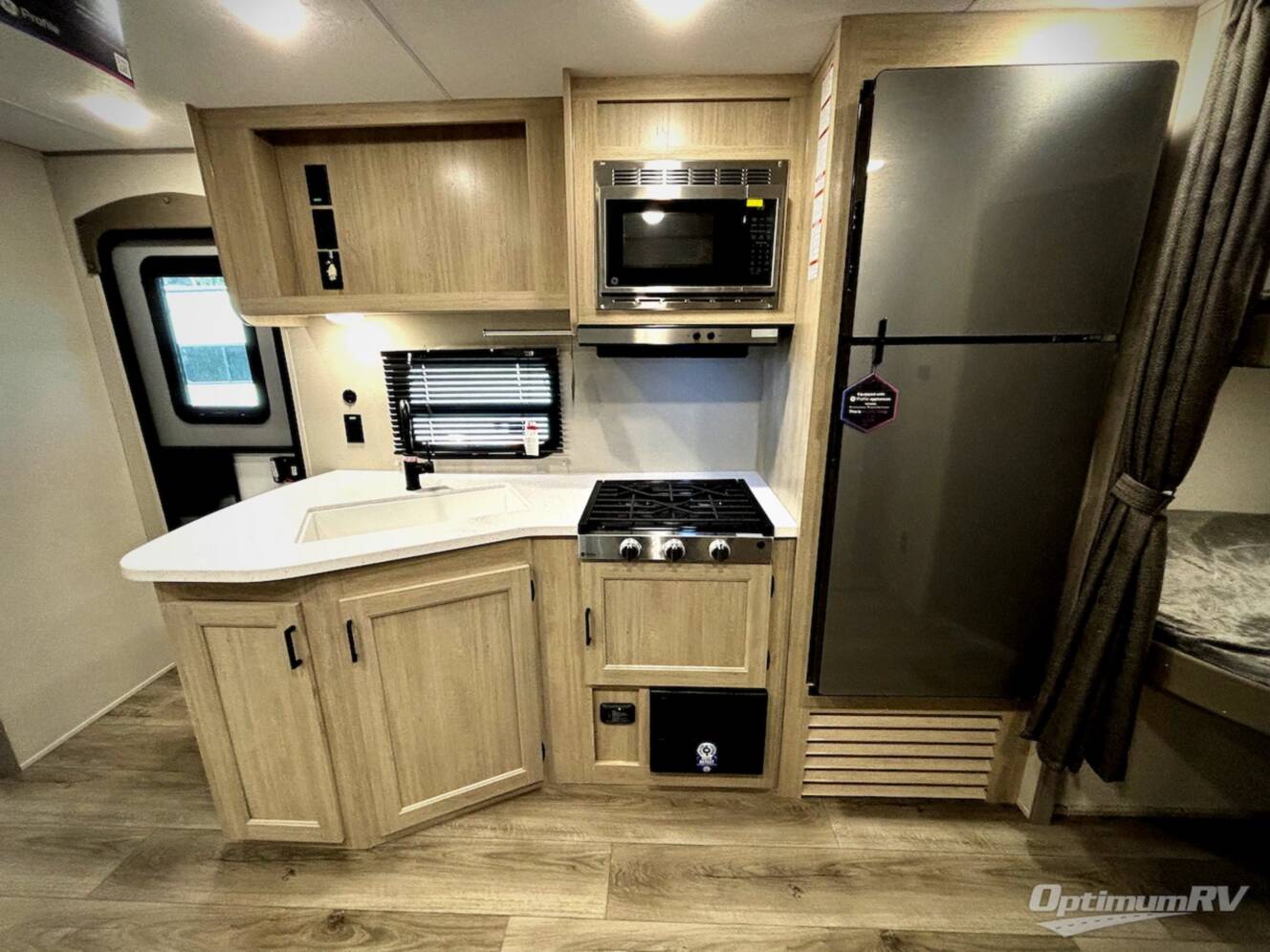 A photo of this 2026 Coachmen Catalina Summit Series 8 231BHS