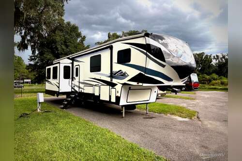 2021 Heartland Milestone 377MB in ocala FL
