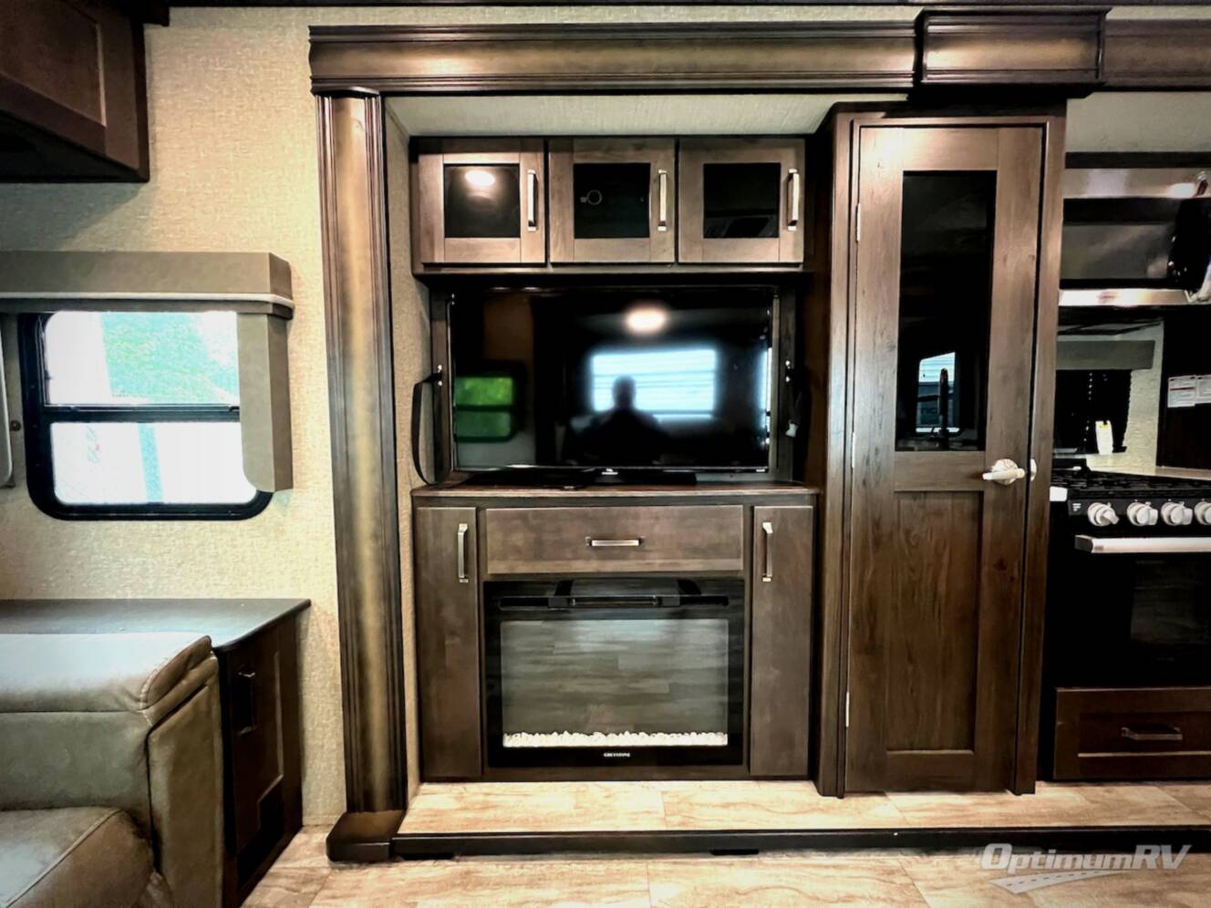 A photo of this 2022 Grand Design Reflection 315RLTS