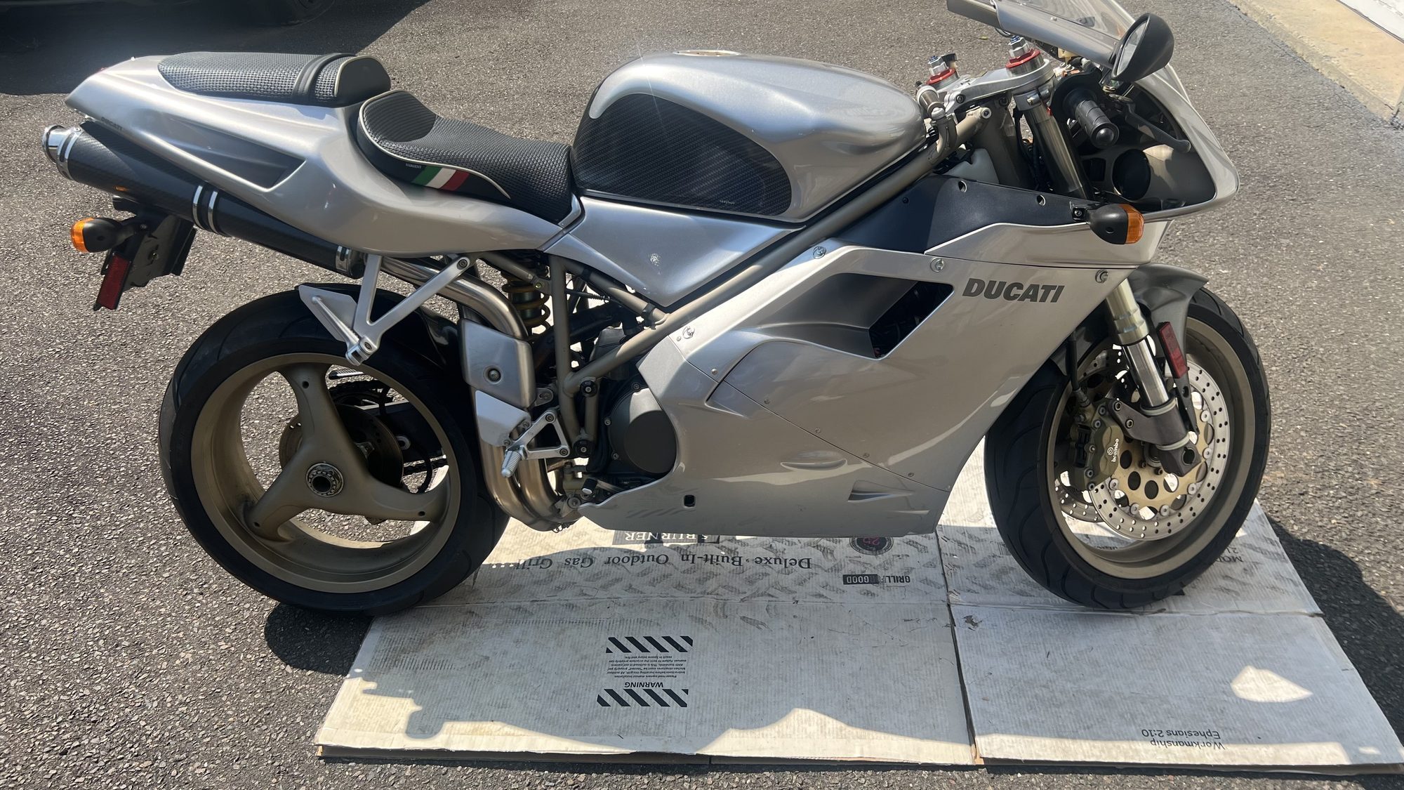 1998 Ducati 748 MONOPOSTO in Greenwich, CT